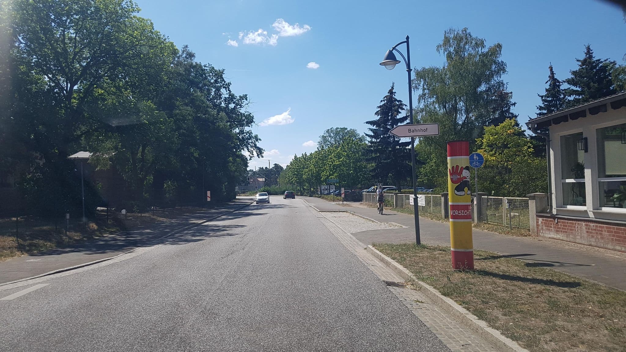 Street view near Stadtmitte, Borkheide — © dsmm (CC BY-SA · Mapillary)