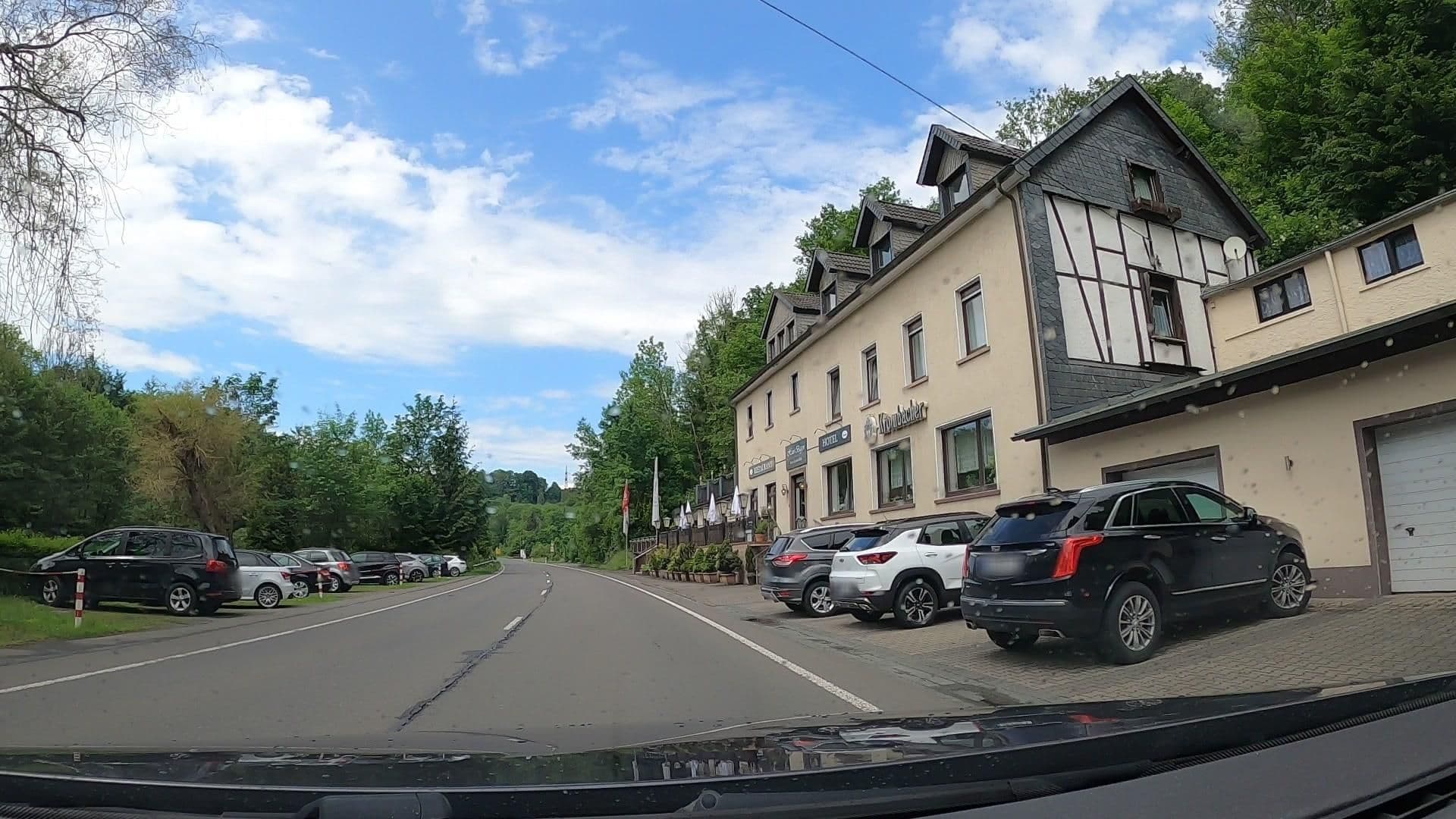 Street view near Hotel Haus Biggen, Attendorn — © uwekoch (CC BY-SA · Mapillary)