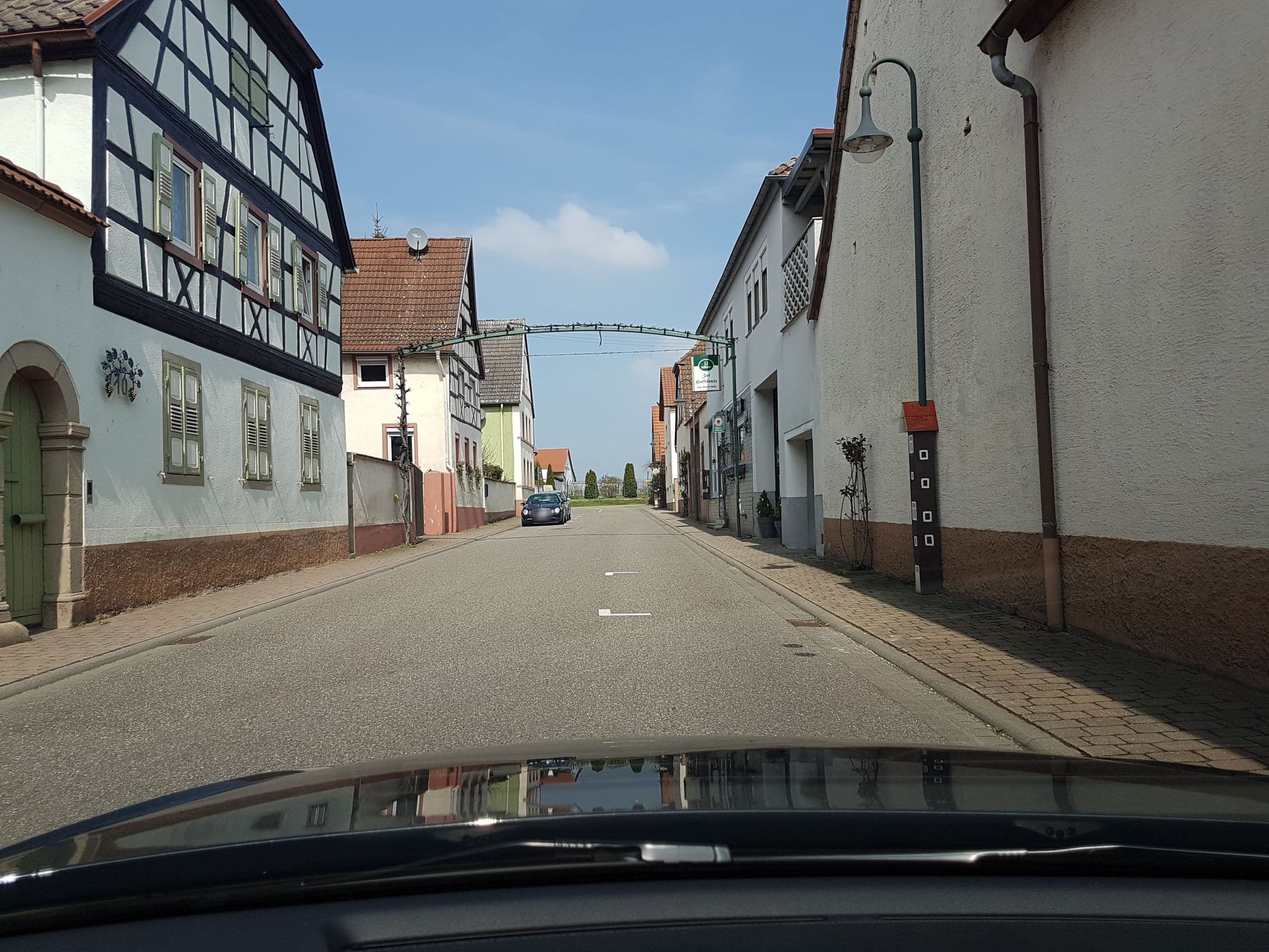 Street view near Zur Hofklause, Hochstadt — © changchun1 (CC BY-SA · Mapillary)