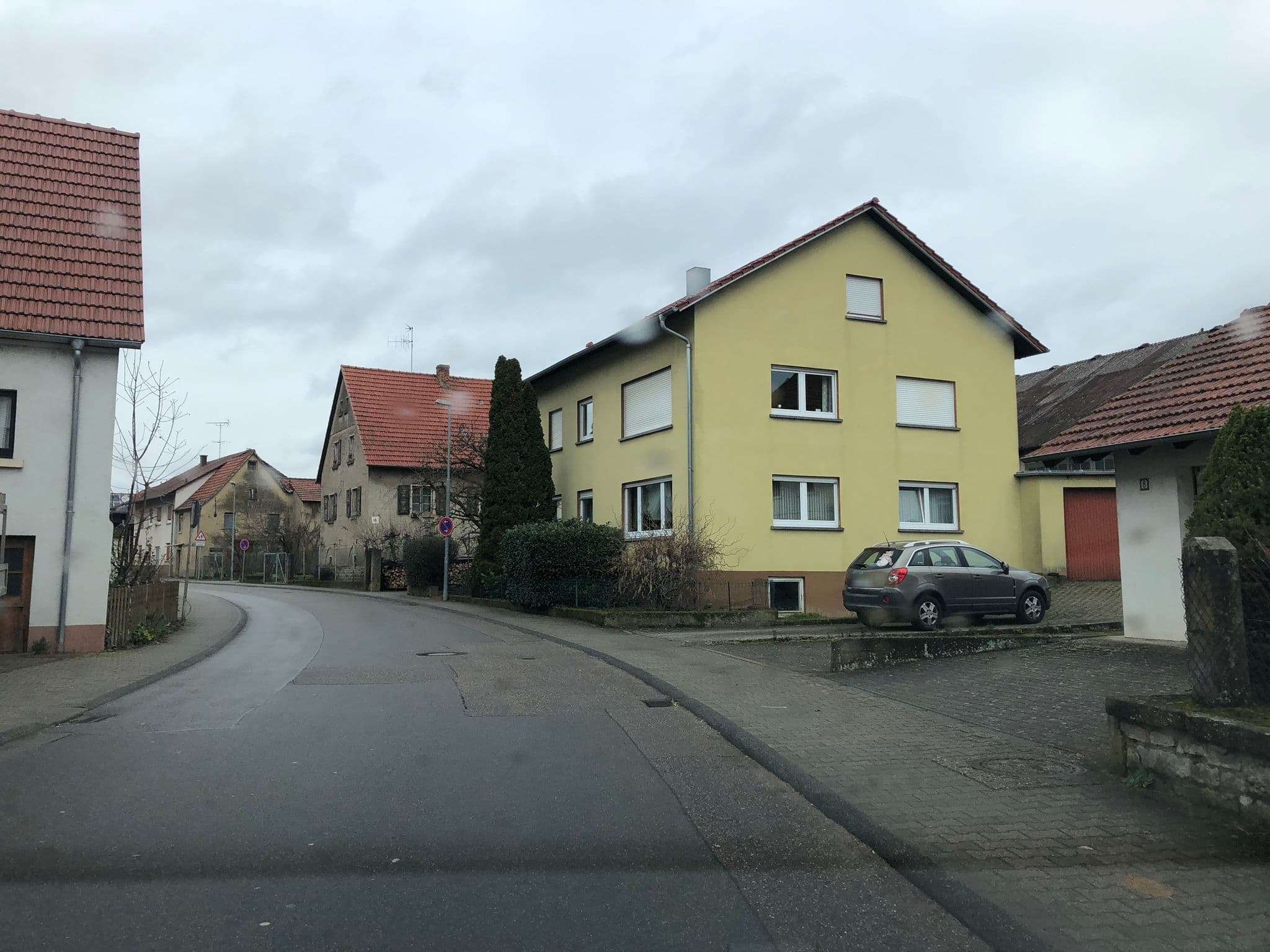 Street view near Gästehaus Ruth, Sinsheim — © knistertoni (CC BY-SA · Mapillary)