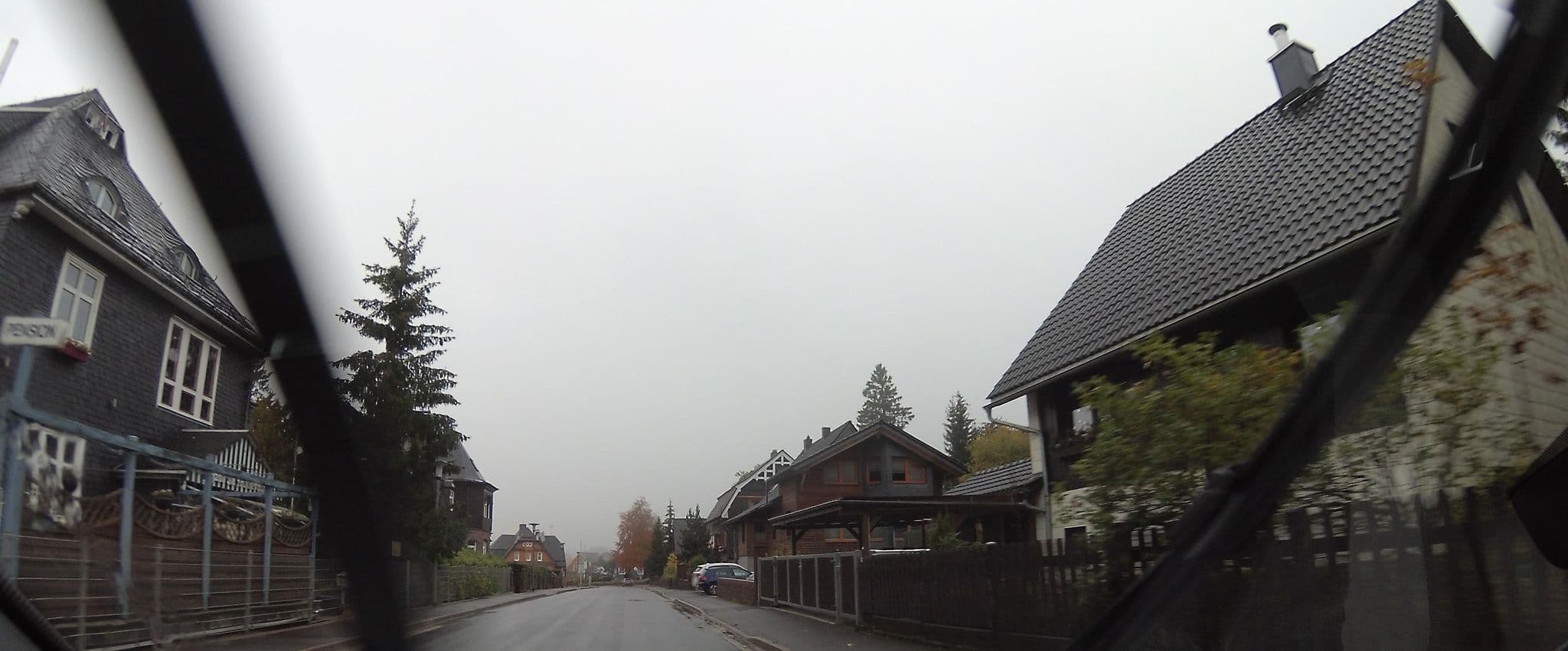 Street view near Pension „Haus am Waldesrand”, Oberhof — © teddy73 (CC BY-SA · Mapillary)