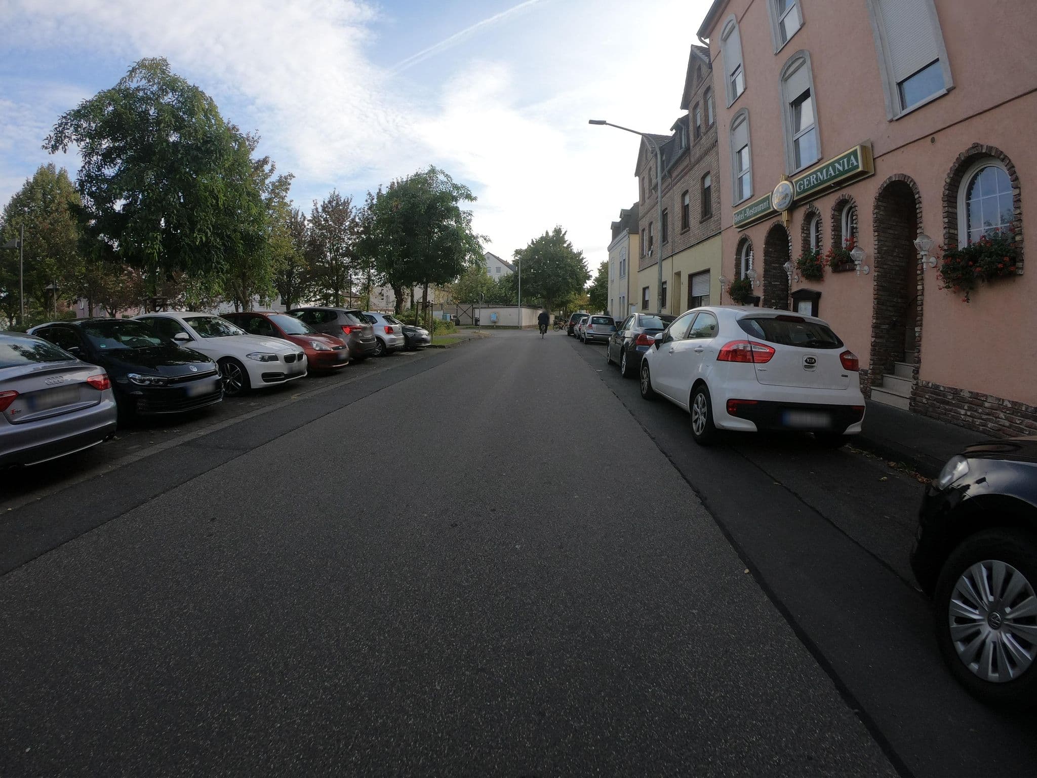 Street view near Hotel Restaurant Germania, Neuwied — © bernd1960 (CC BY-SA · Mapillary)