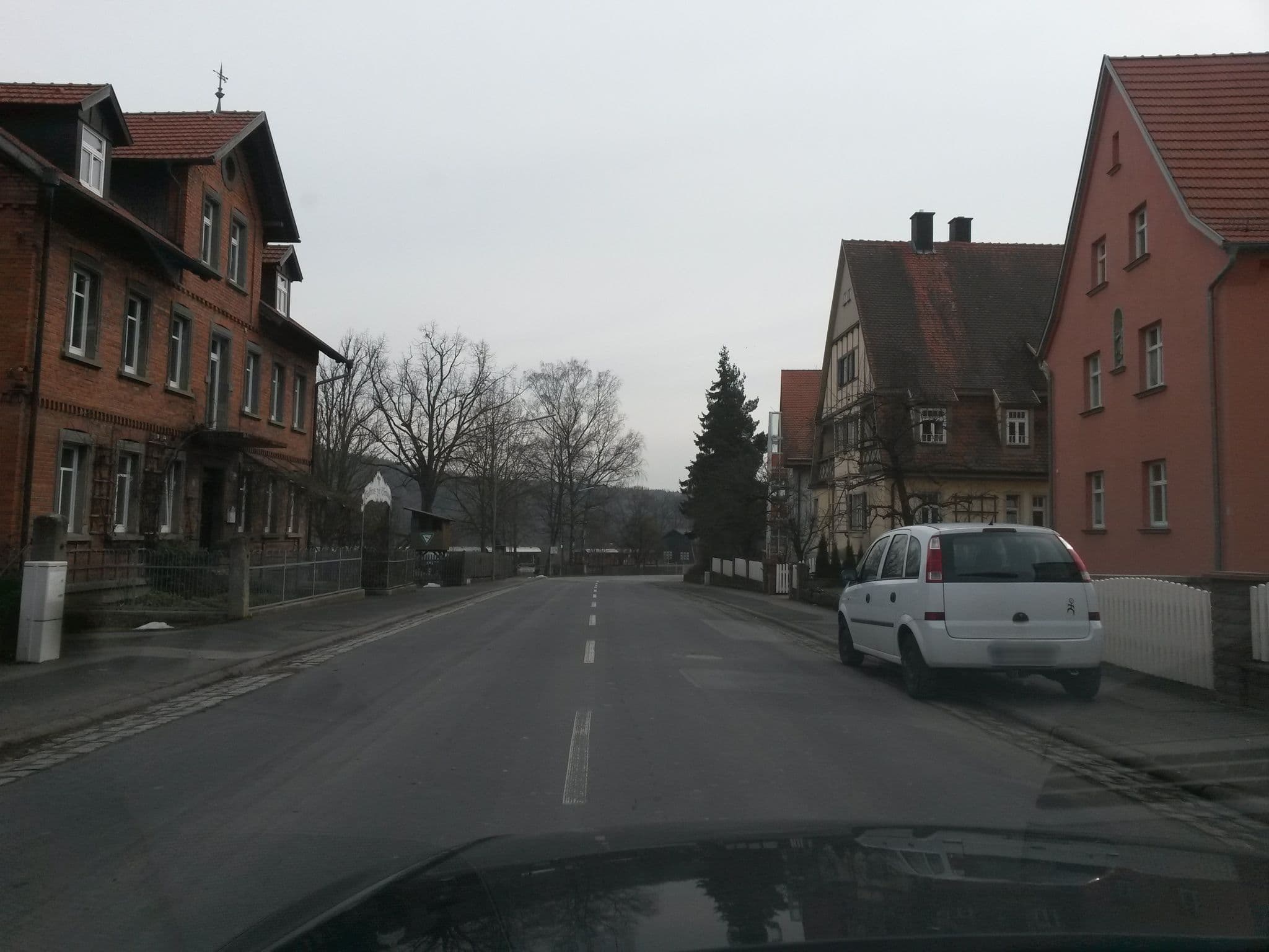 Street view near Ferienwohnungen "Zur Eisenbahn", Fladungen — © kay_d (CC BY-SA · Mapillary)