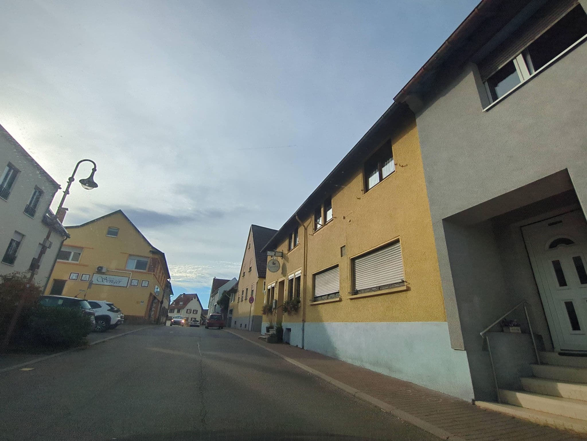 Street view near Hotel Kraichgauidylle, Rauenberg — © BennyTjeExplorer (CC BY-SA · Mapillary)