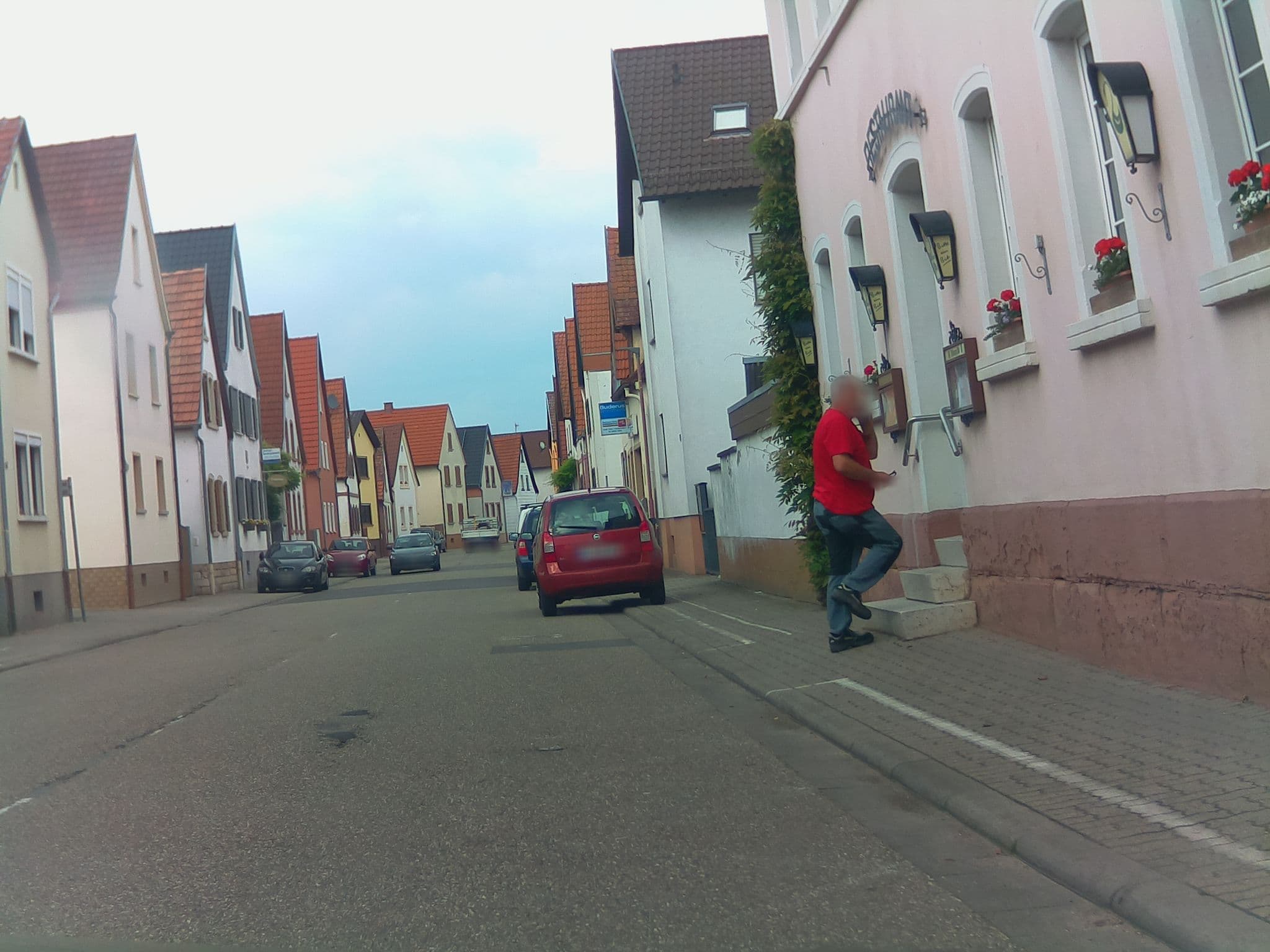 Street view near Landgasthof Schwanen, Harthausen — © ramap (CC BY-SA · Mapillary)