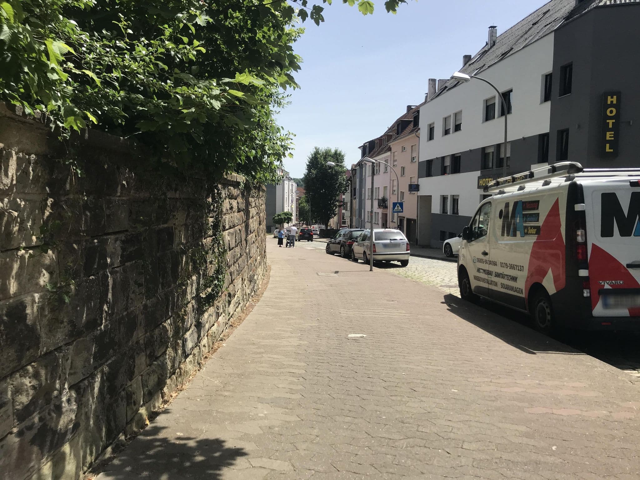 Street view near Kirchberg Hotel garni, Saarbrücken — © miguel_andrade (CC BY-SA · Mapillary)