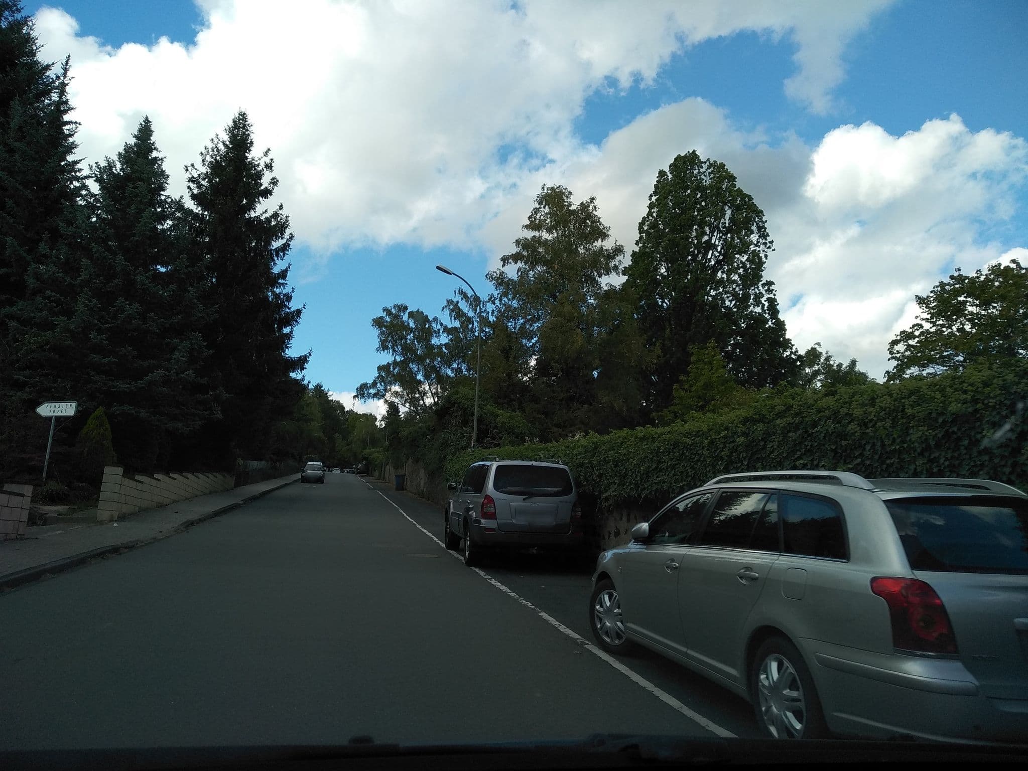 Street view near Pension Cristel Vopel, Dillenburg — © ede875 (CC BY-SA · Mapillary)