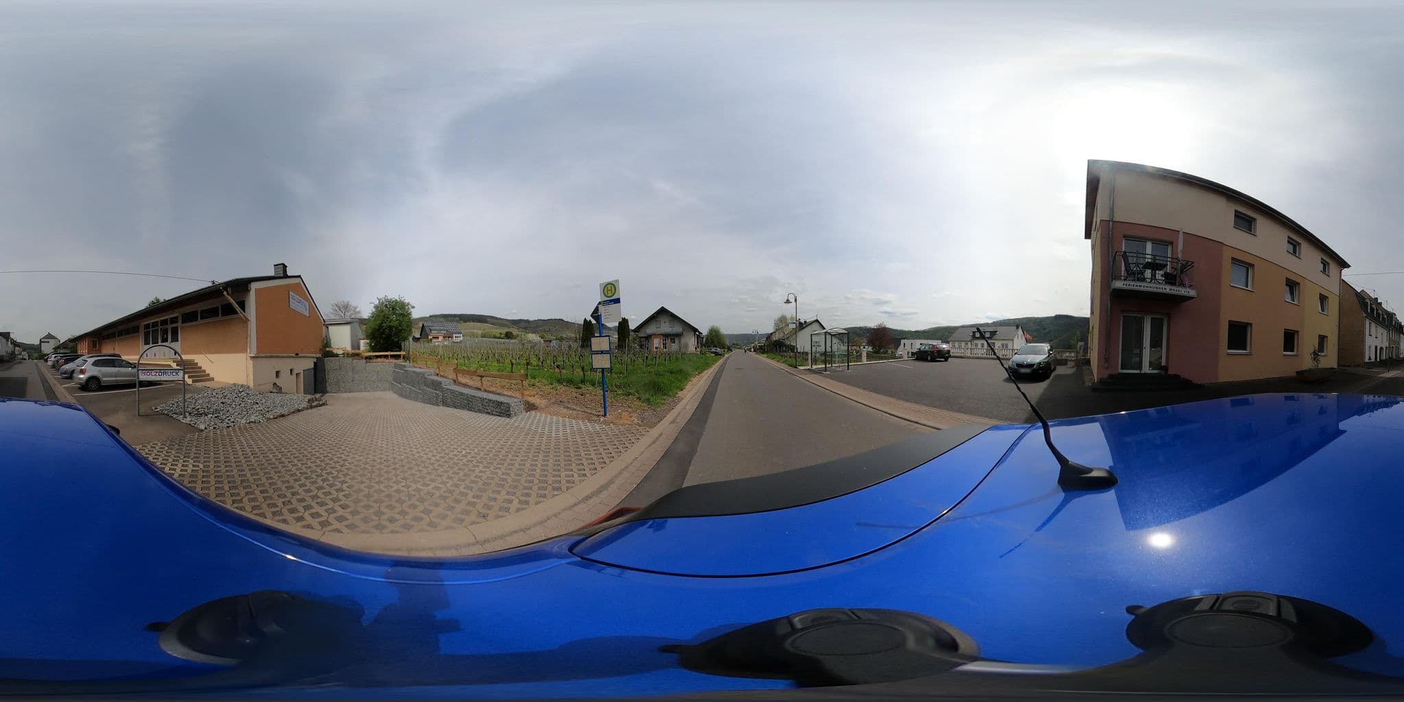 Street view near Ferienwohnungen Apartments Mosel 115, Kröv — © Mobilitaetswerk (CC BY-SA · Mapillary)