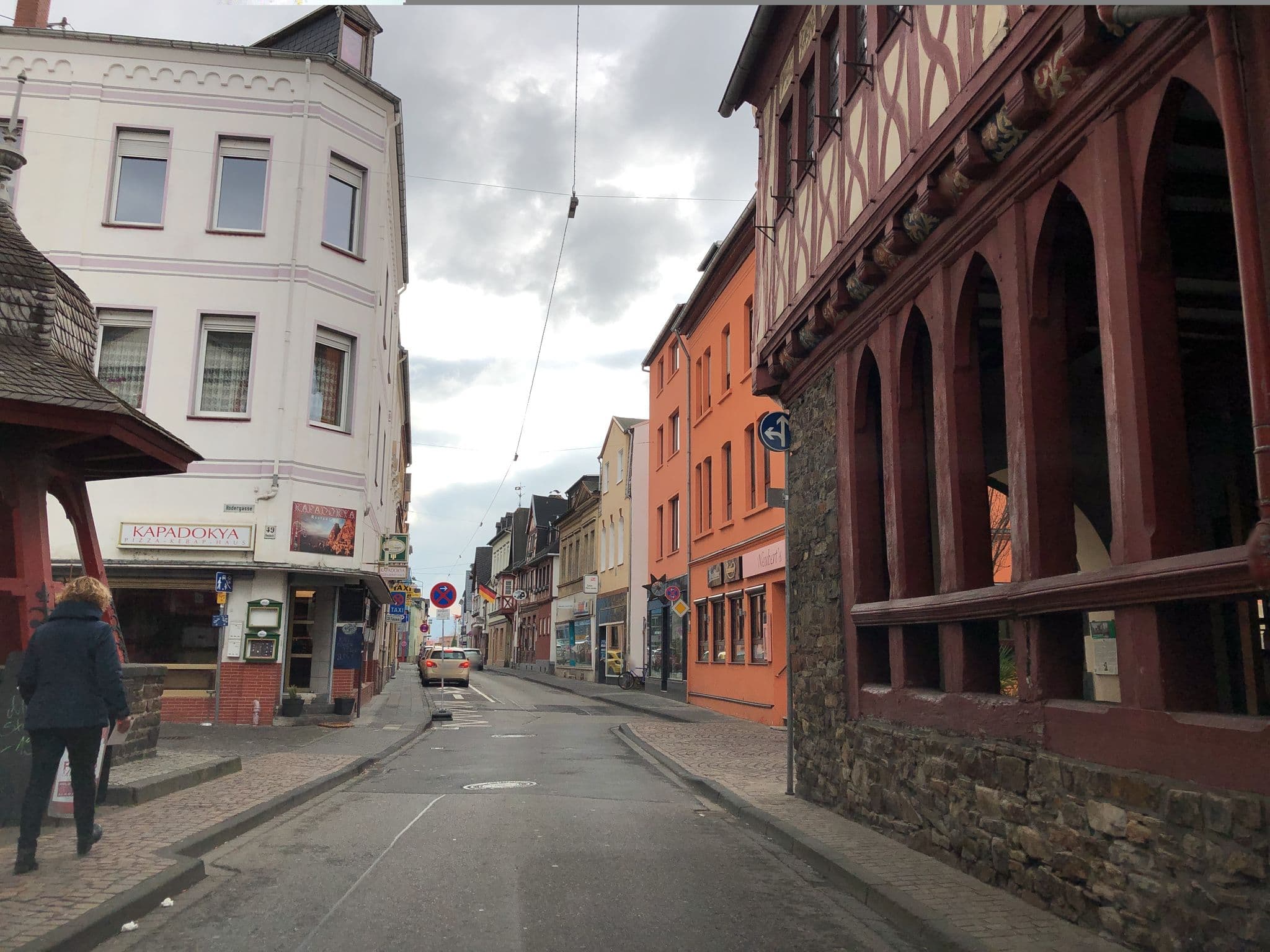 Street view near Rheinischer Hof, Lahnstein — © chuck (CC BY-SA · Mapillary)