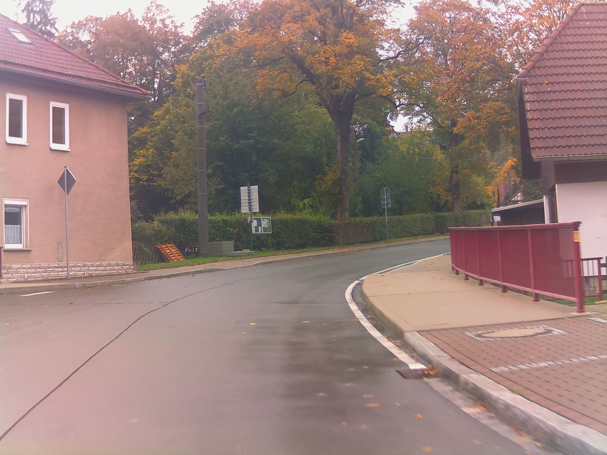 Street view near Hotel und Pension Heinke, Ranis — © ramap (CC BY-SA · Mapillary)