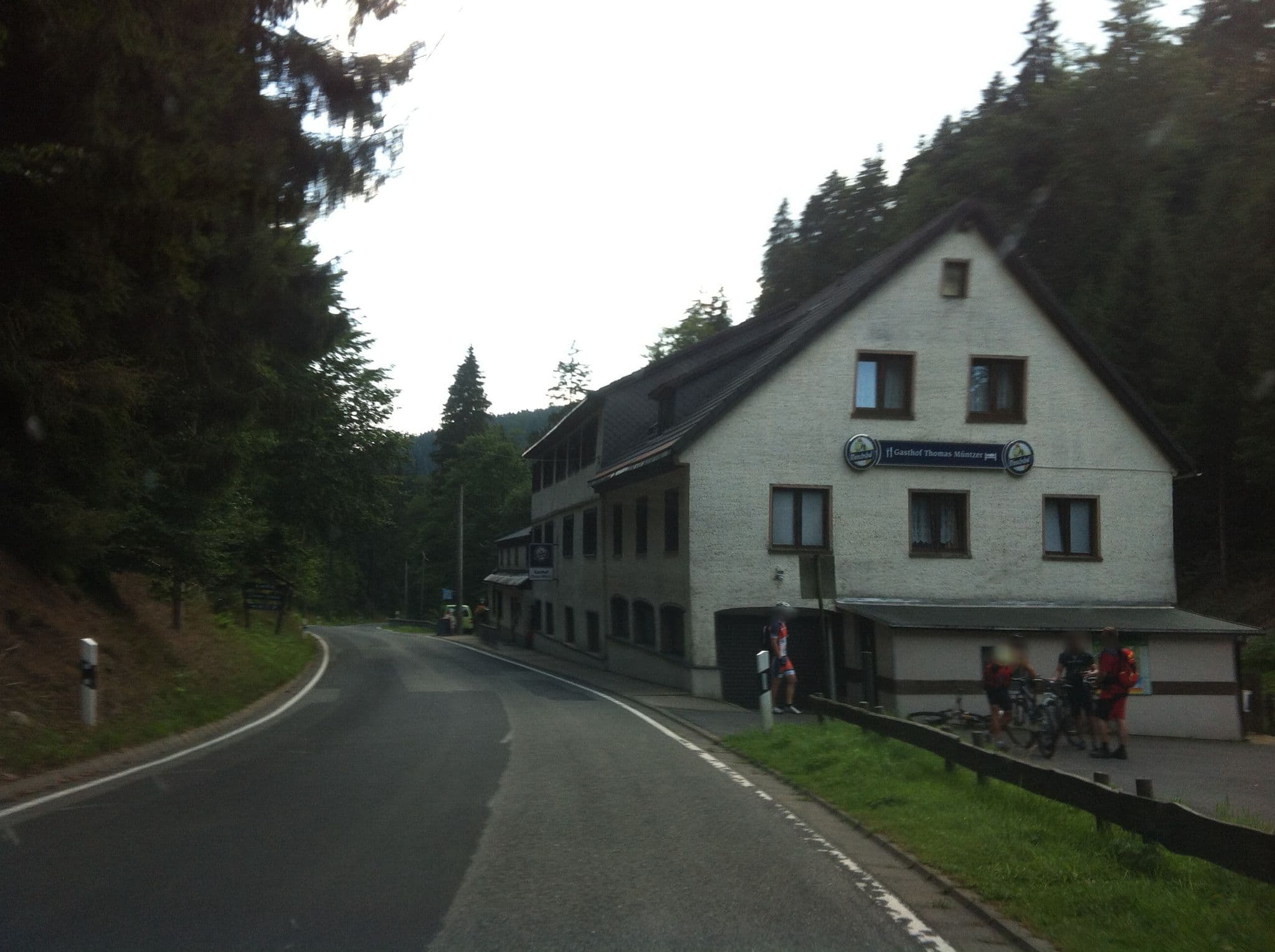 Street view near Gasthof »Thomas Münzer«, Steinheid — © georginakirrin (CC BY-SA · Mapillary)