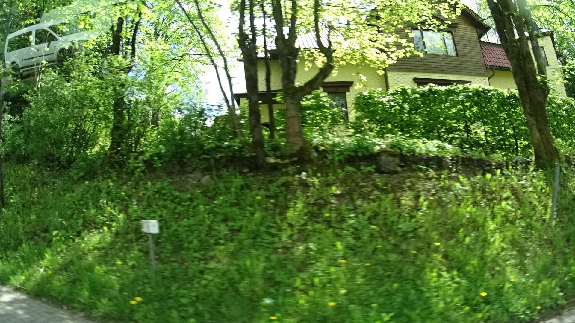 Street view near Ferienwohnung Haus "Tannenhof" Schmiedefeld, Schmiedefeld am Rennsteig — © ramap (CC BY-SA · Mapillary)