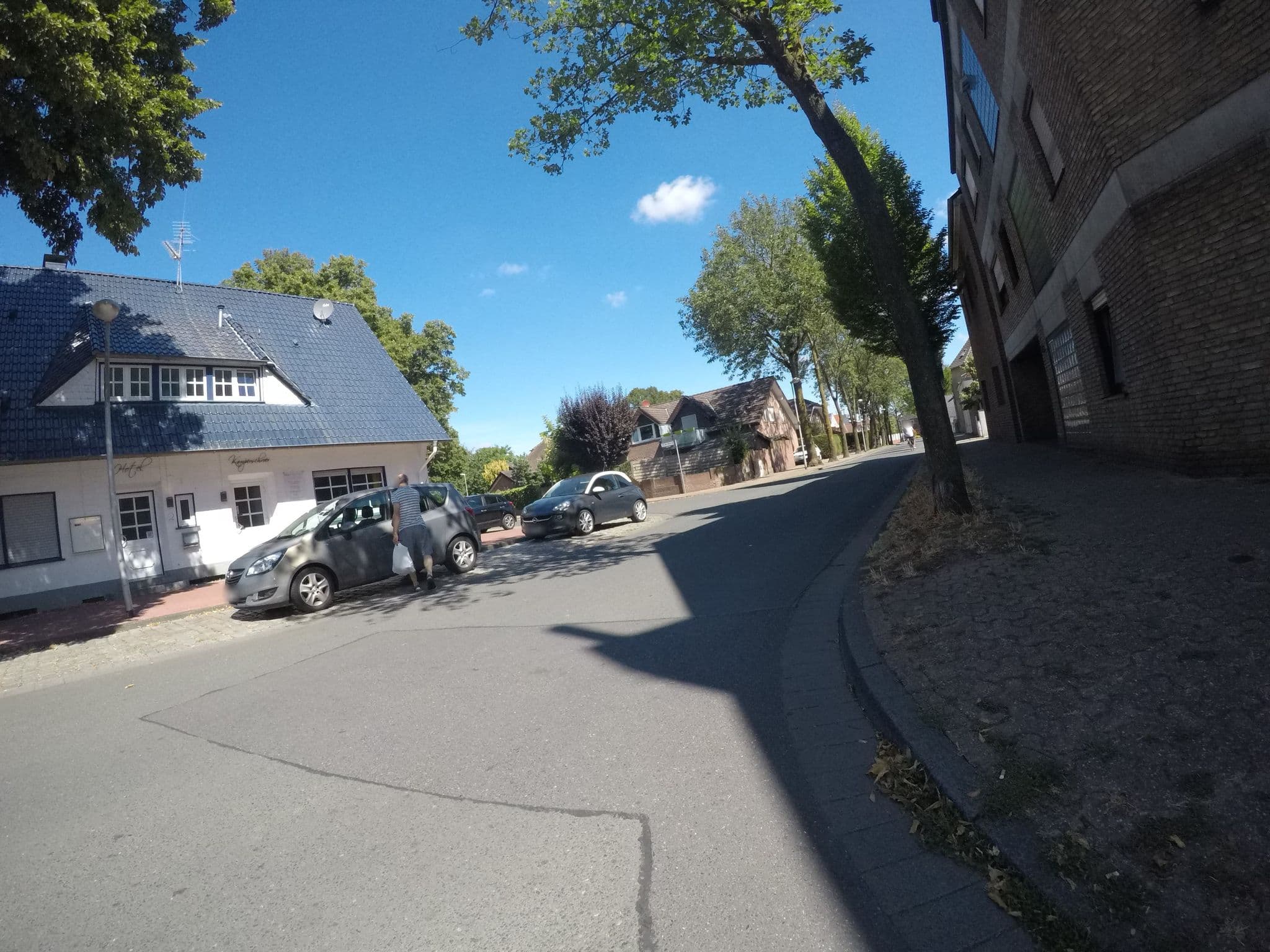 Street view near Hotel Kamperschroer, Bocholt — © sirix (CC BY-SA · Mapillary)