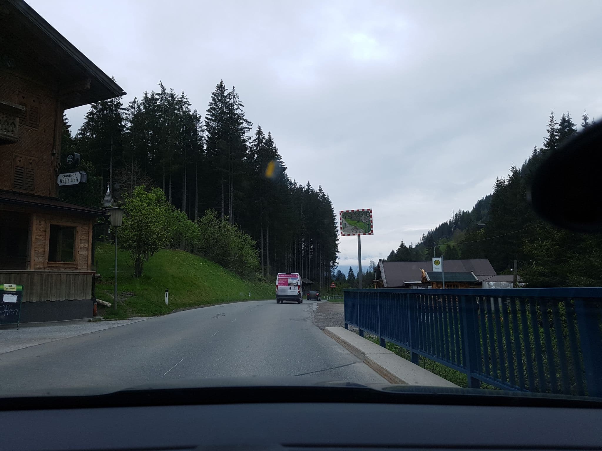 Street view near Gasthof Kühle Rast, Zell am Ziller — © schermy_at (CC BY-SA · Mapillary)