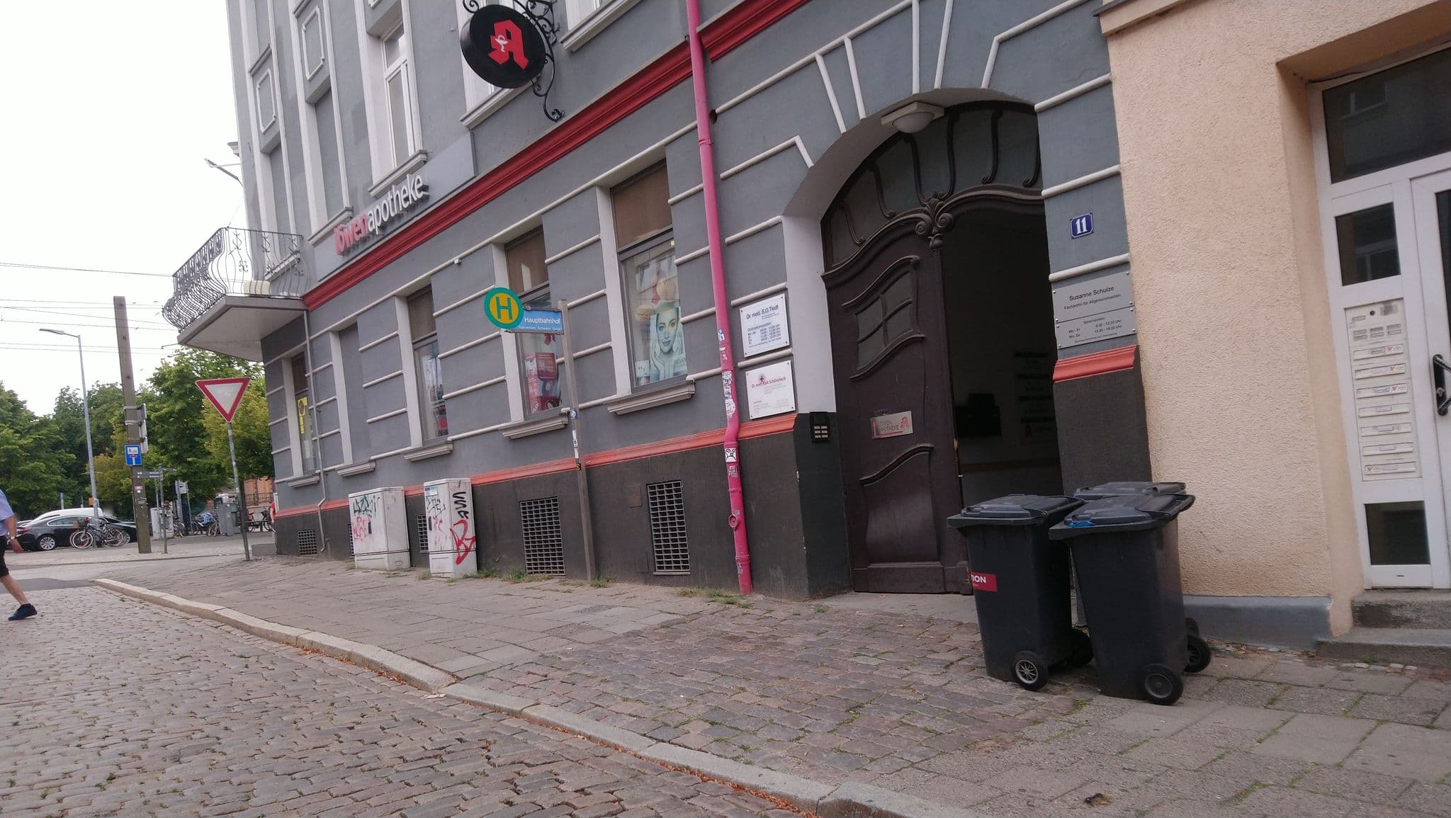 Street view near Hotel am Hauptbahnhof, Paulsstadt — © 8of9 (CC BY-SA · Mapillary)