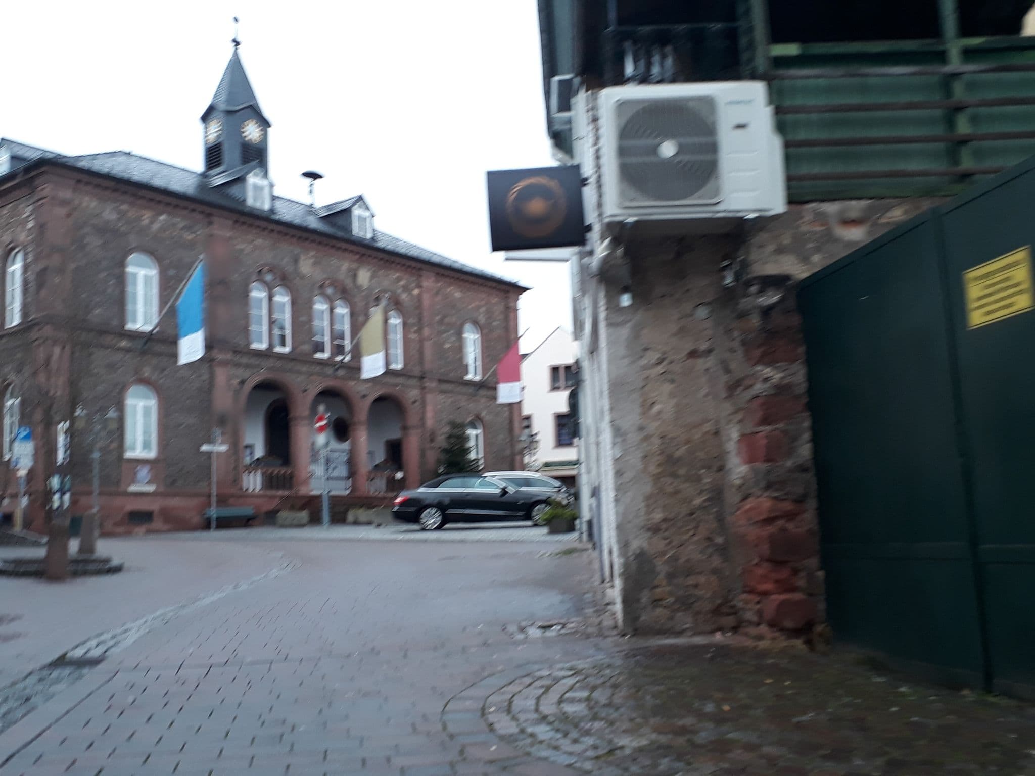 Street view near Zur Post, Geisenheim — © negro (CC BY-SA · Mapillary)