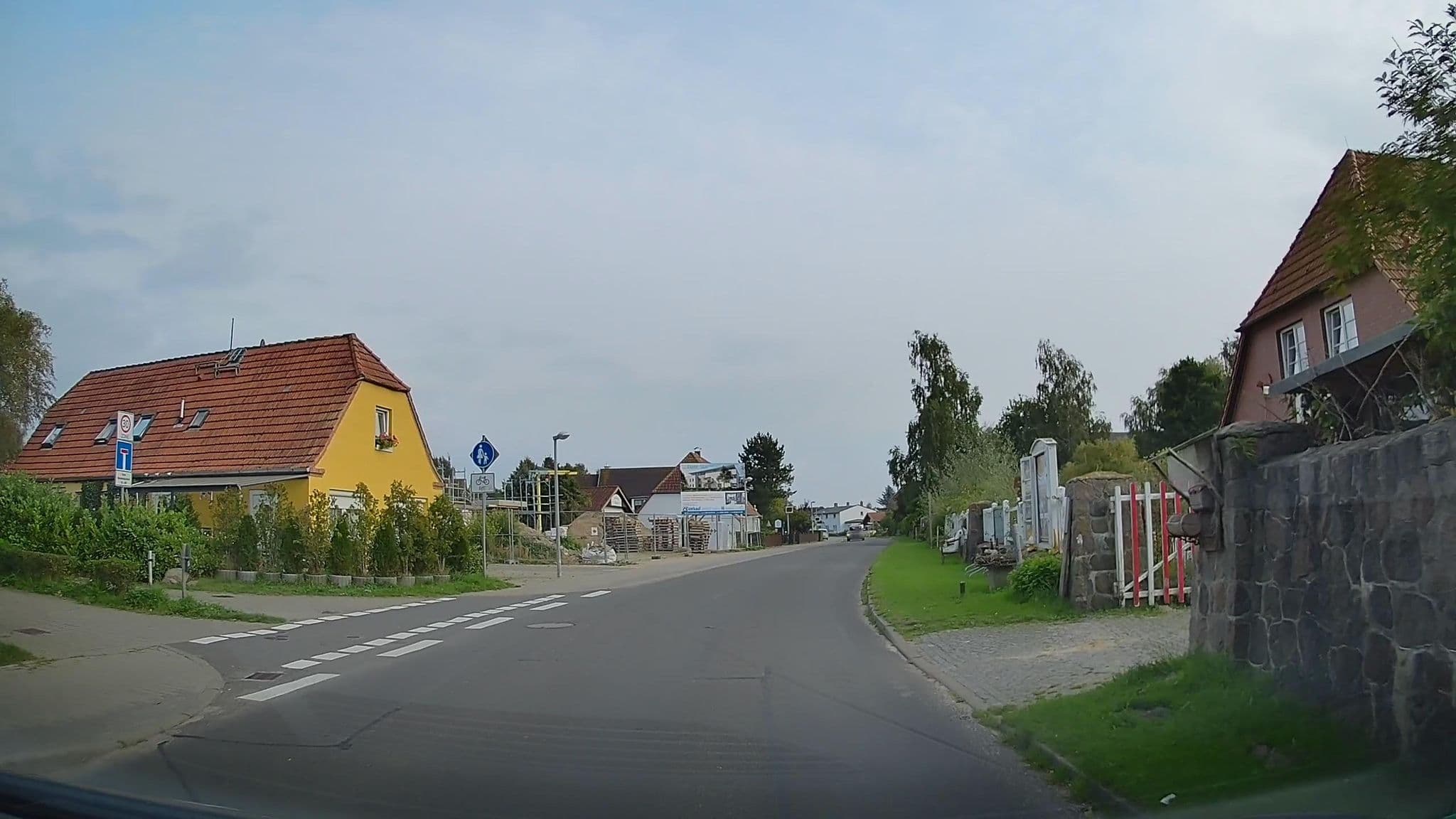 Street view near Küsten Liebe, Börgerende-Rethwisch — © hendel (CC BY-SA · Mapillary)