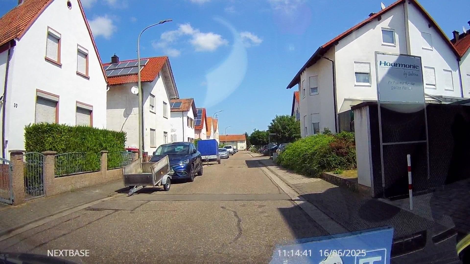 Street view near Ferienwohnung "Orchidee", Germersheim — © derlipper (CC BY-SA · Mapillary)