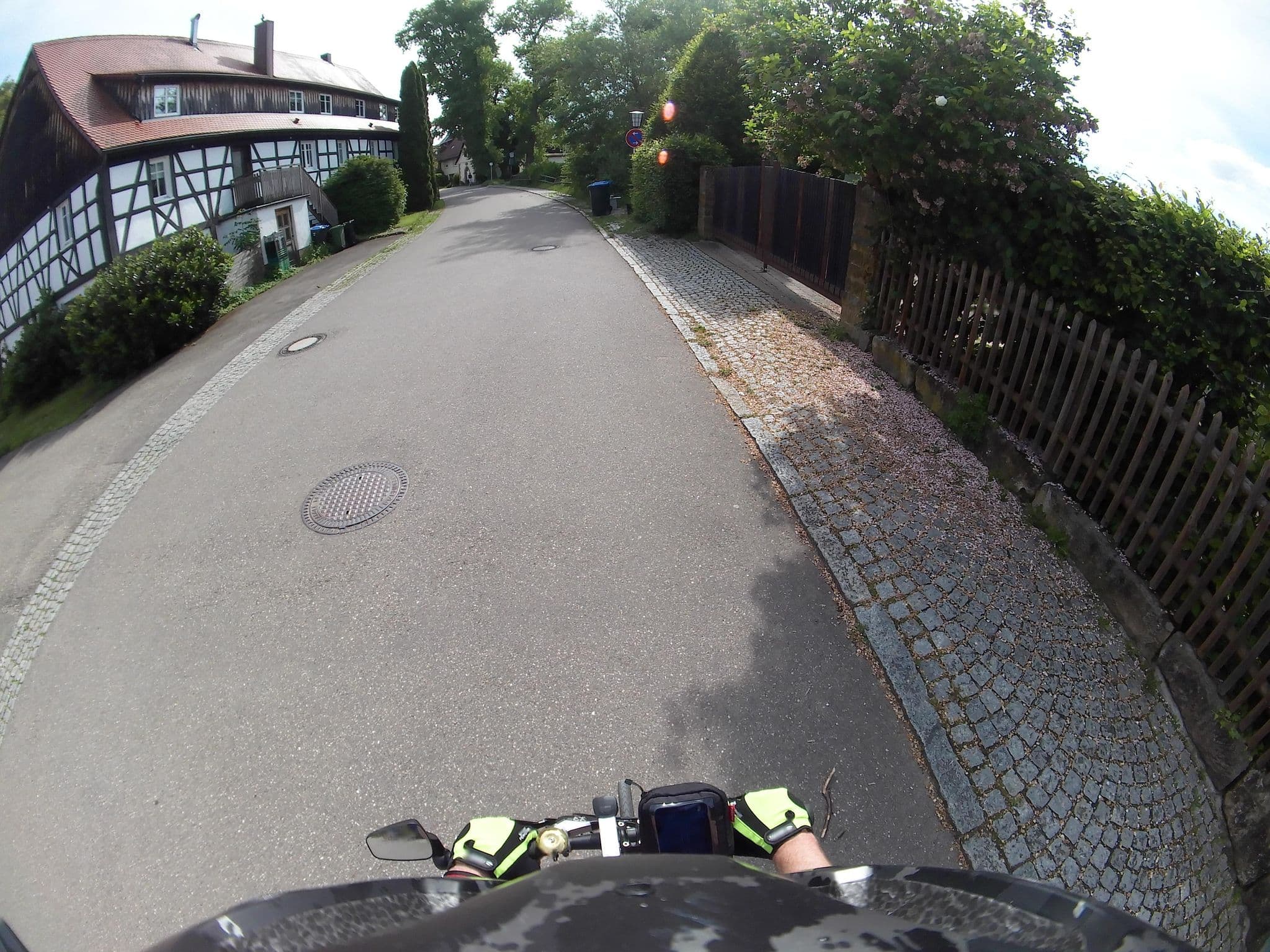 Street view near Gasthof Wäscherschloß, Wäschenbeuren — © MartinRust (CC BY-SA · Mapillary)