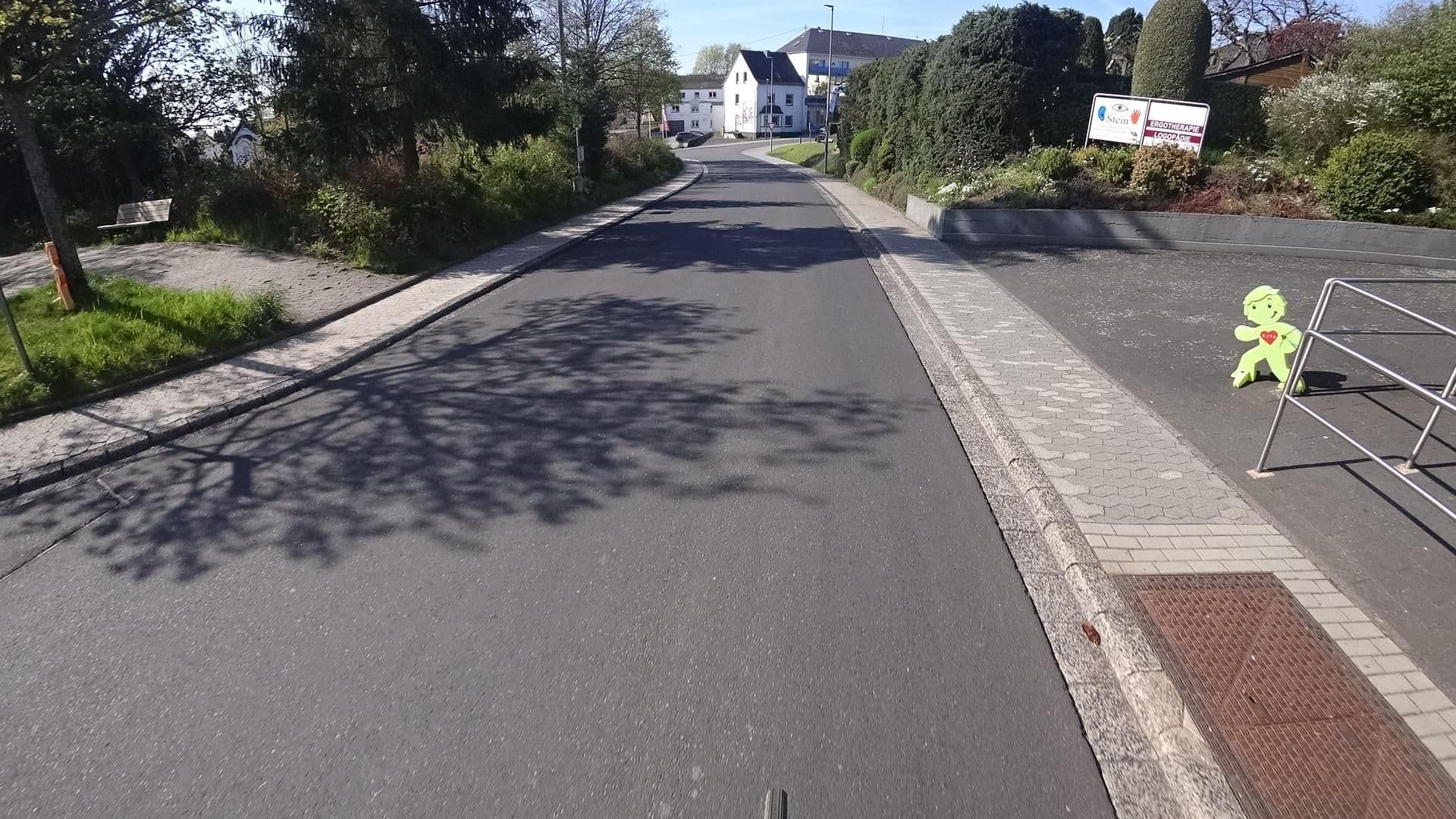Street view near Ferienwohnung Beicht, Kaisersesch — © Vosgivince (CC BY-SA · Mapillary)