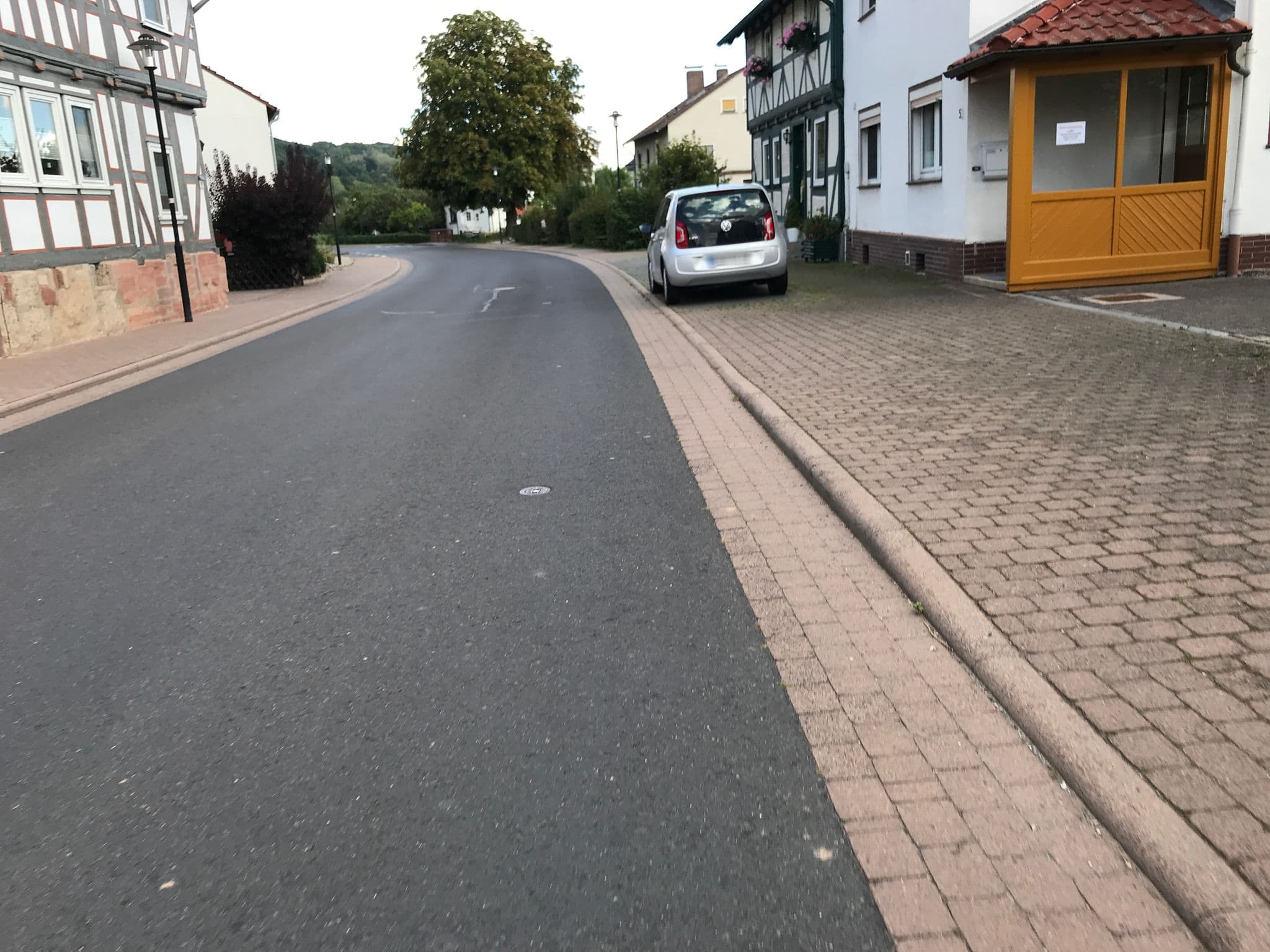 Street view near Villa Velo, Eschwege — © fuldata (CC BY-SA · Mapillary)