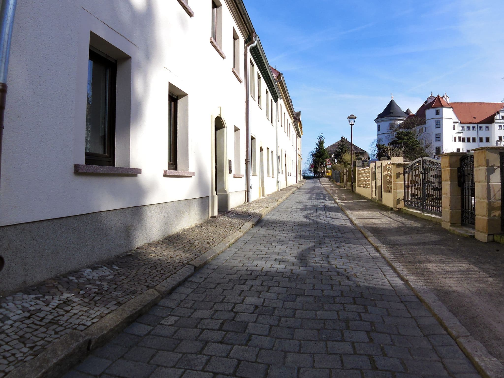 Street view near Ferienwohnung Haufe, Torgau — © zoegglmeyr (CC BY-SA · Mapillary)