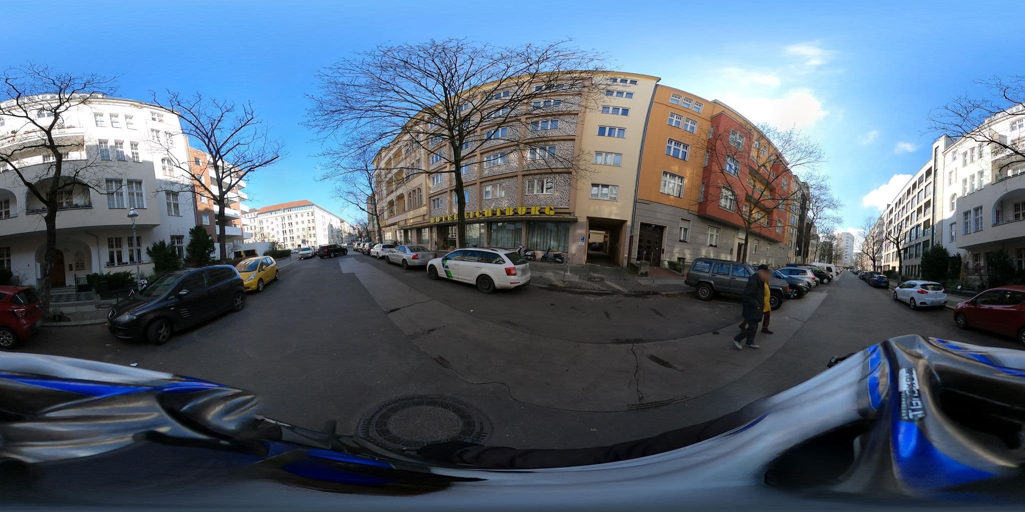 Street view near Yggotel Spurv, Halensee — © eserte (CC BY-SA · Mapillary)