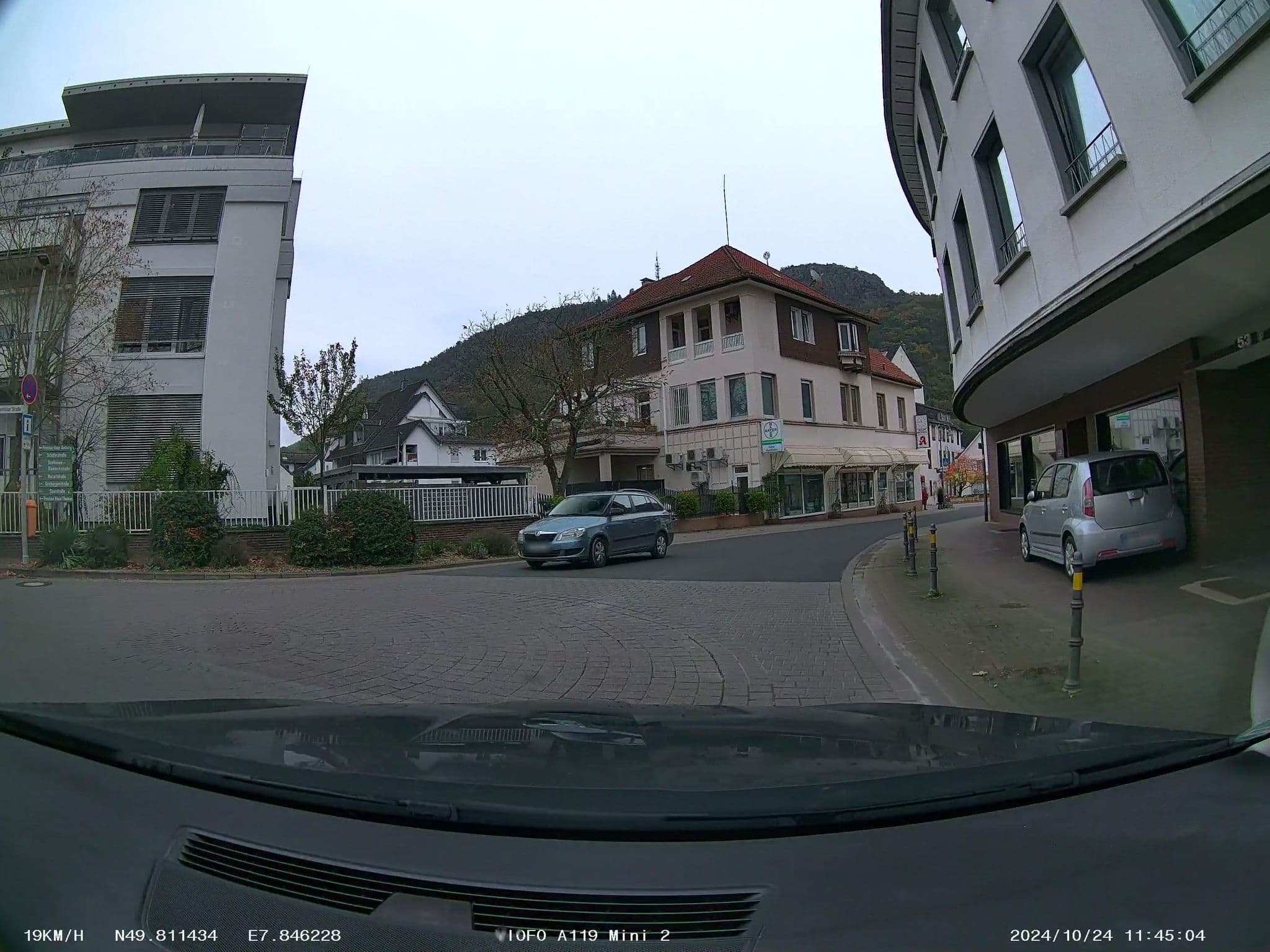 Street view near Pension Heinz, Bad Münster am Stein-Ebernburg — © soulcover (CC BY-SA · Mapillary)