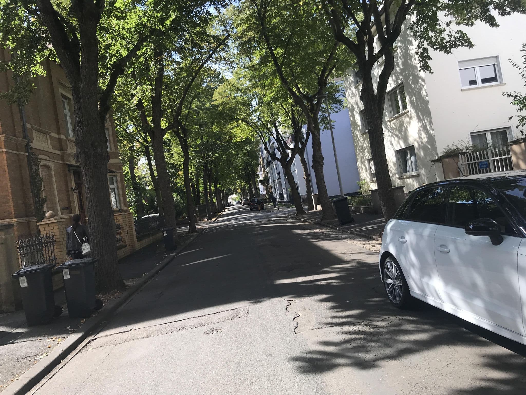 Street view near Pension "Haus Mohr", Bad Kreuznach — © troher15 (CC BY-SA · Mapillary)