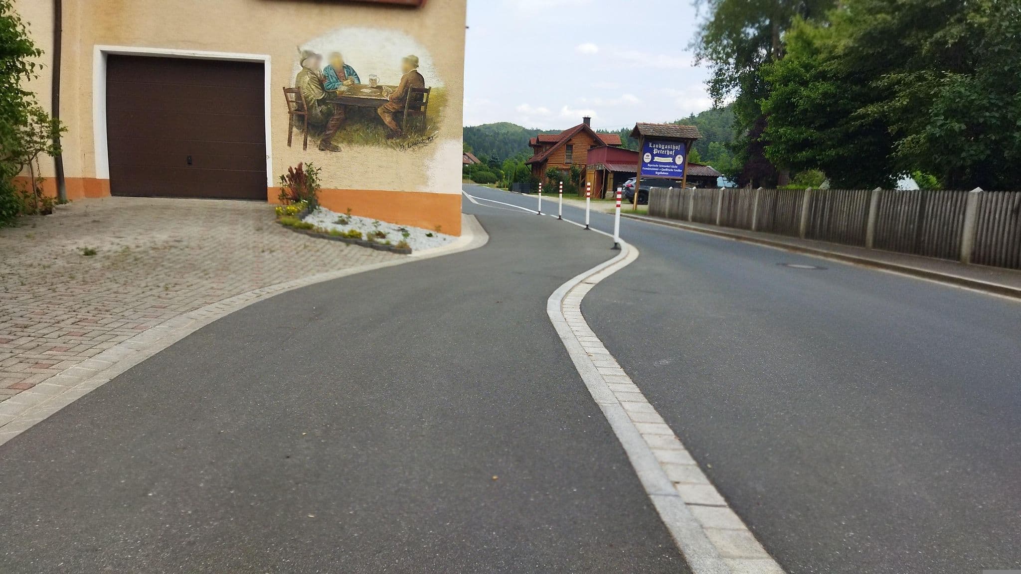 Street view near Landgasthof Peterhof, Etzelwang — © changchun1 (CC BY-SA · Mapillary)