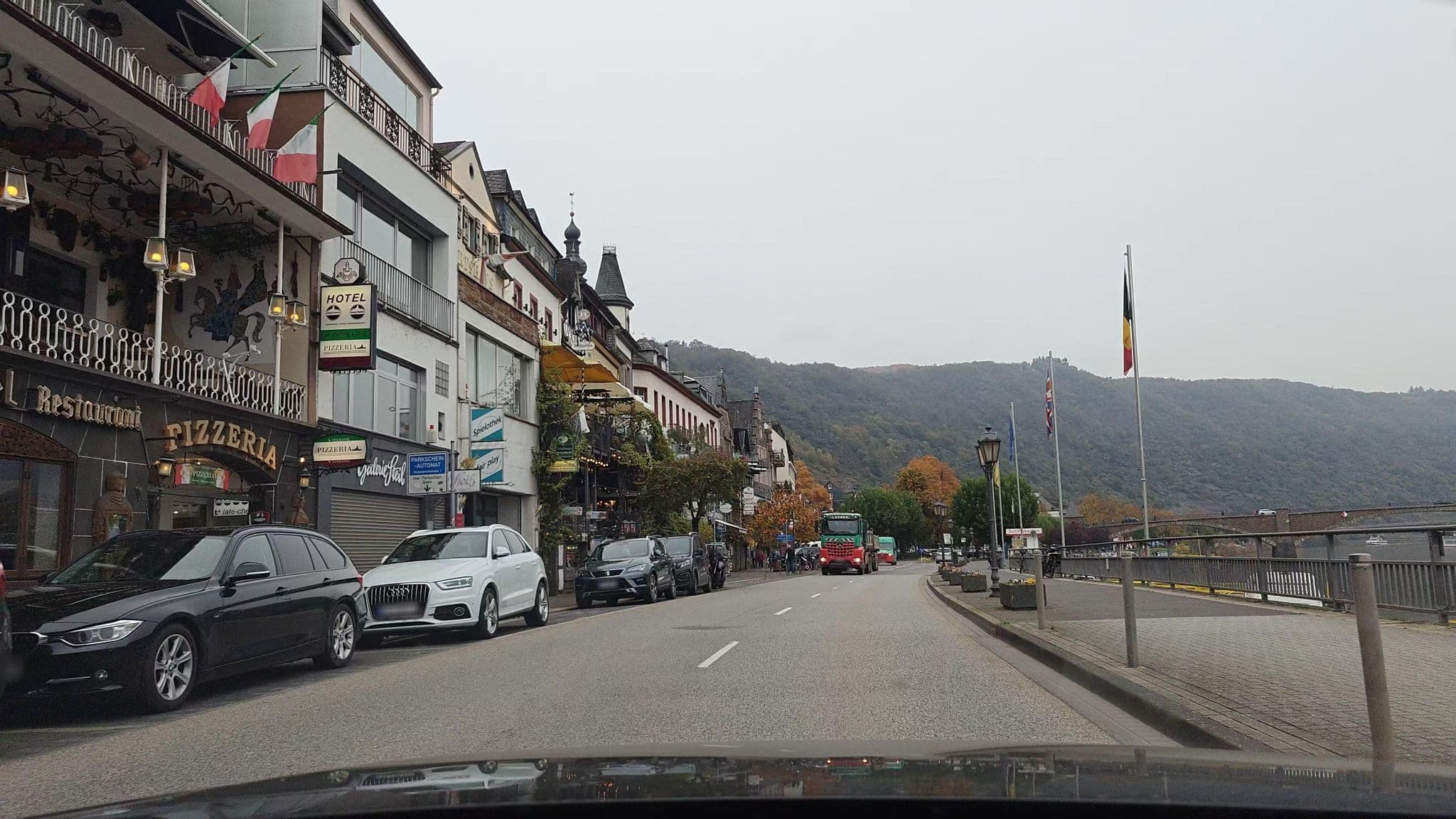 Street view near Burg-Hotel, Cochem — © amenophis (CC BY-SA · Mapillary)