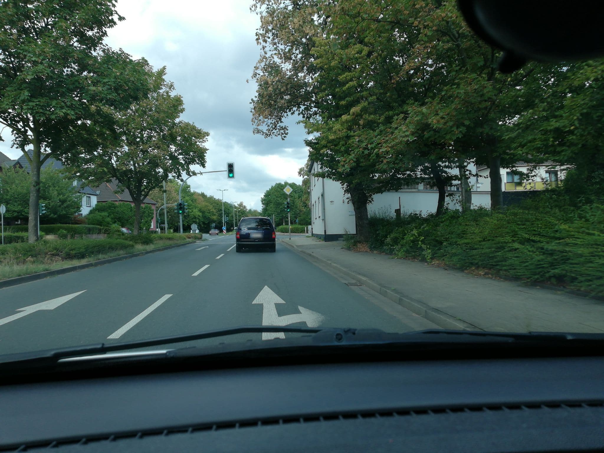 Street view near Gästehaus am Hattinger Rathaus, Hattingen — © thoschi (CC BY-SA · Mapillary)