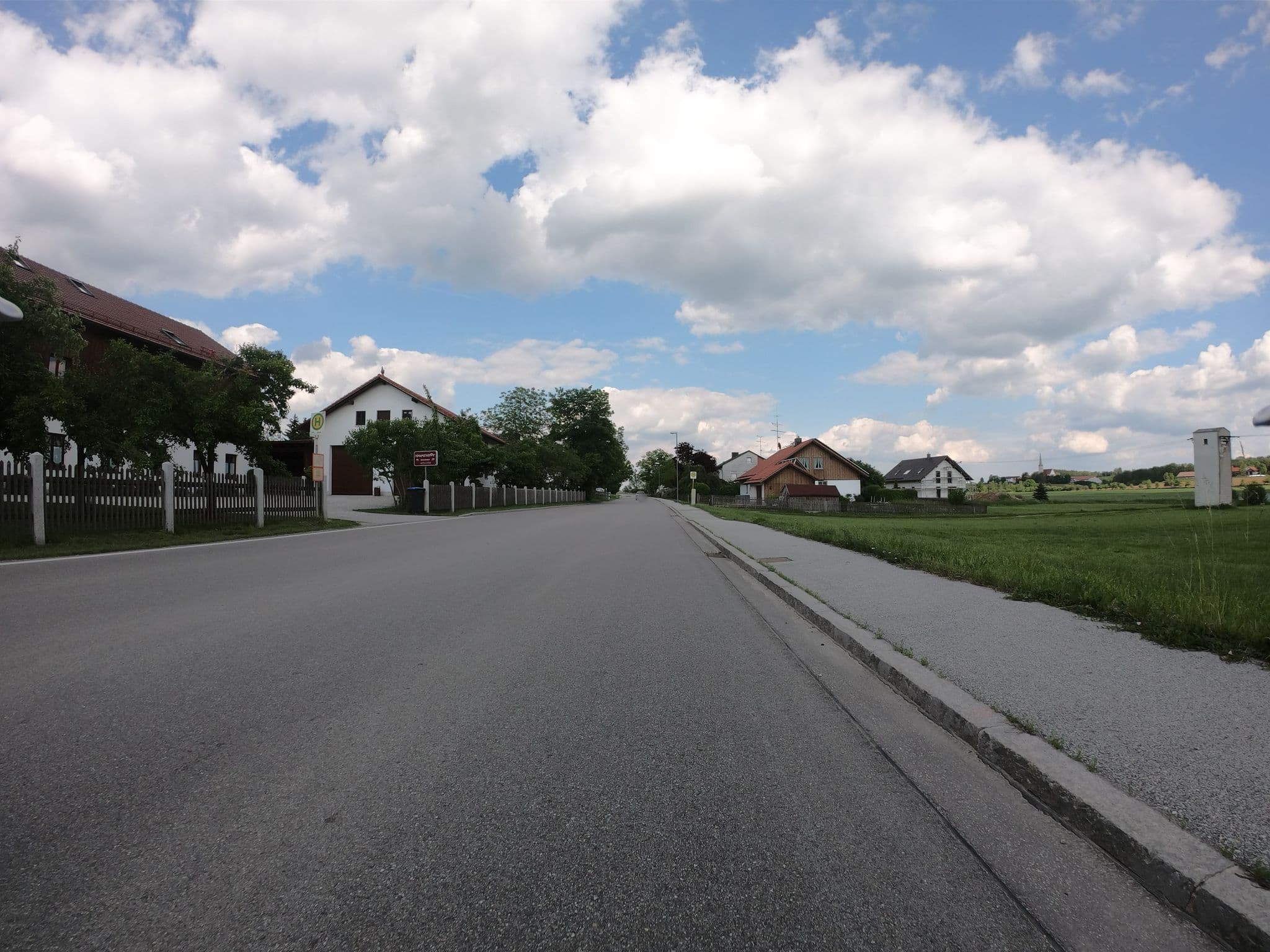 Street view near Pension Kramerhof, Aham — © tutnix (CC BY-SA · Mapillary)