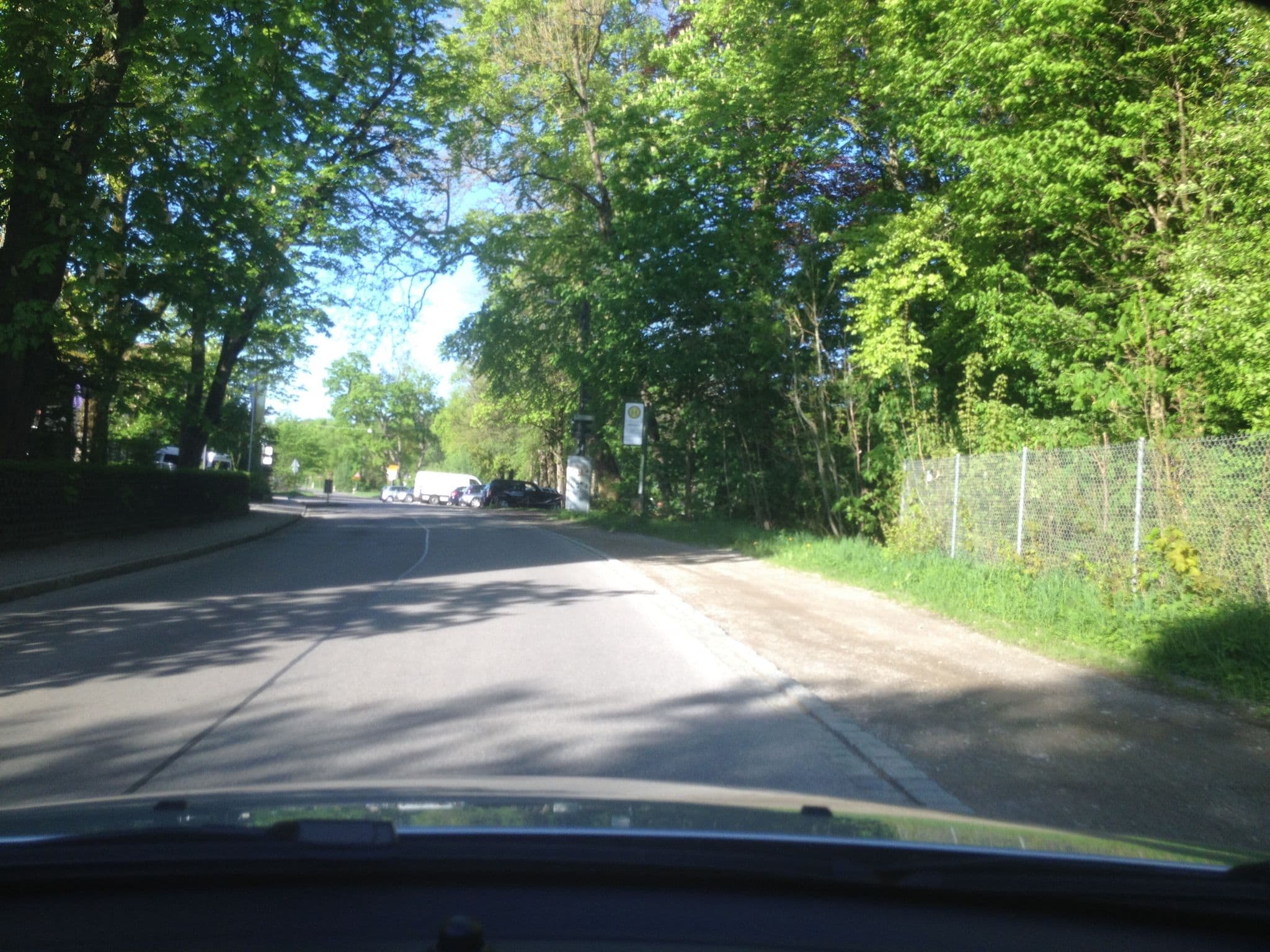 Street view near Schlossgaststätte Wellenburg, Stadtbergen — © ottokar (CC BY-SA · Mapillary)