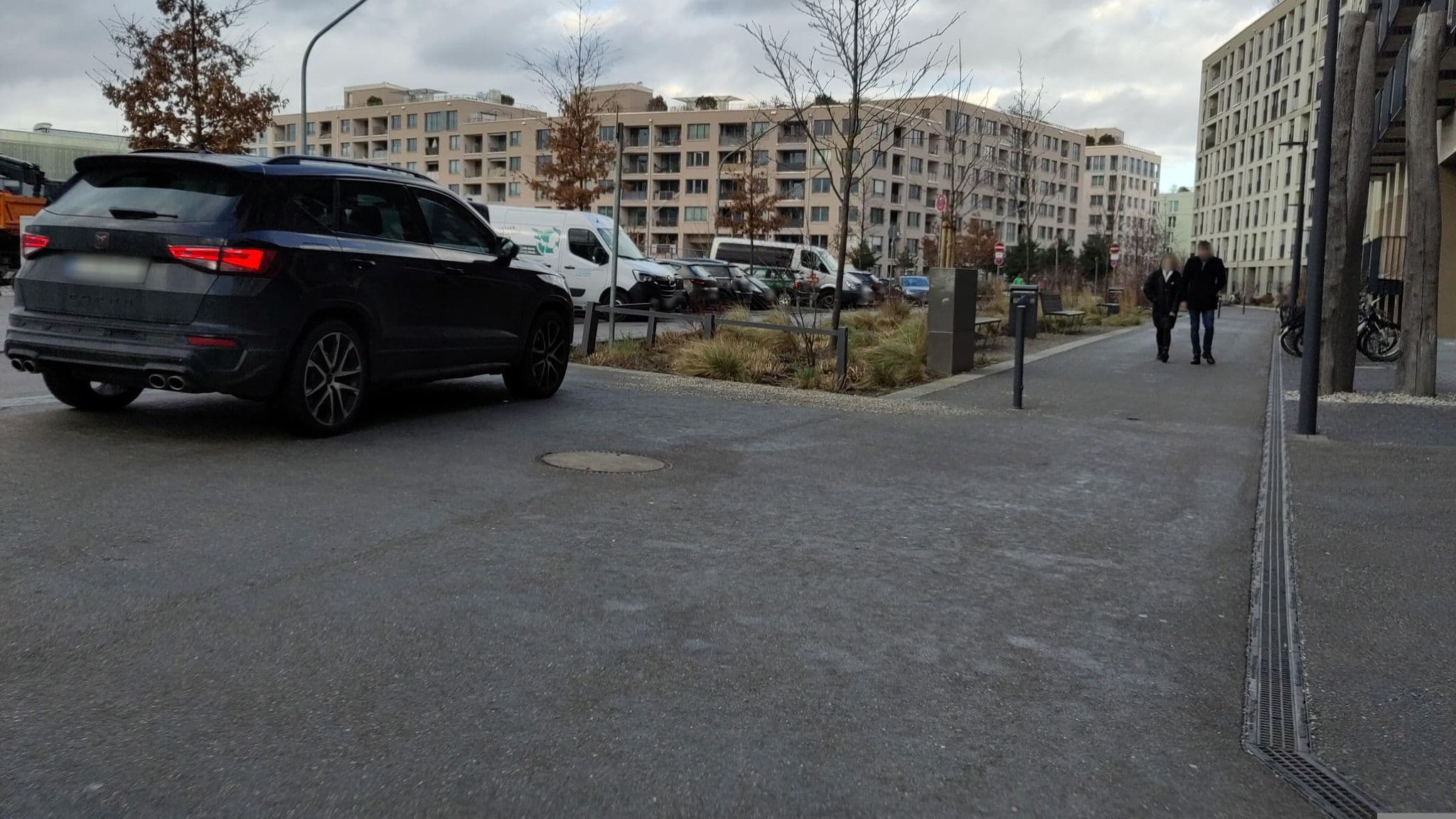 Street view near Südwink Studentenapartments, Neuried — © thmunichways (CC BY-SA · Mapillary)