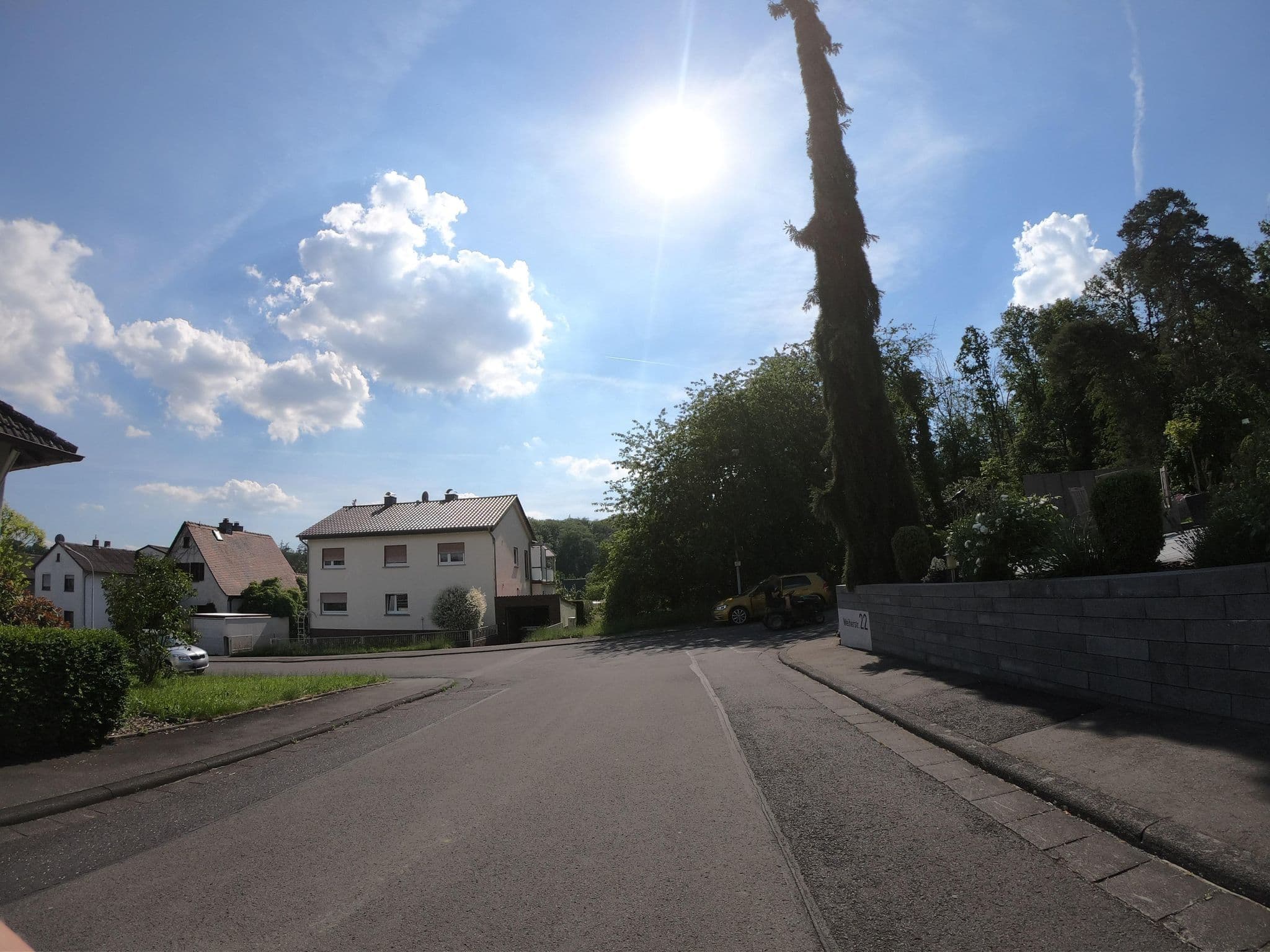 Street view near Ferienwohnung Aaron, Lollar — © grinninghamster (CC BY-SA · Mapillary)