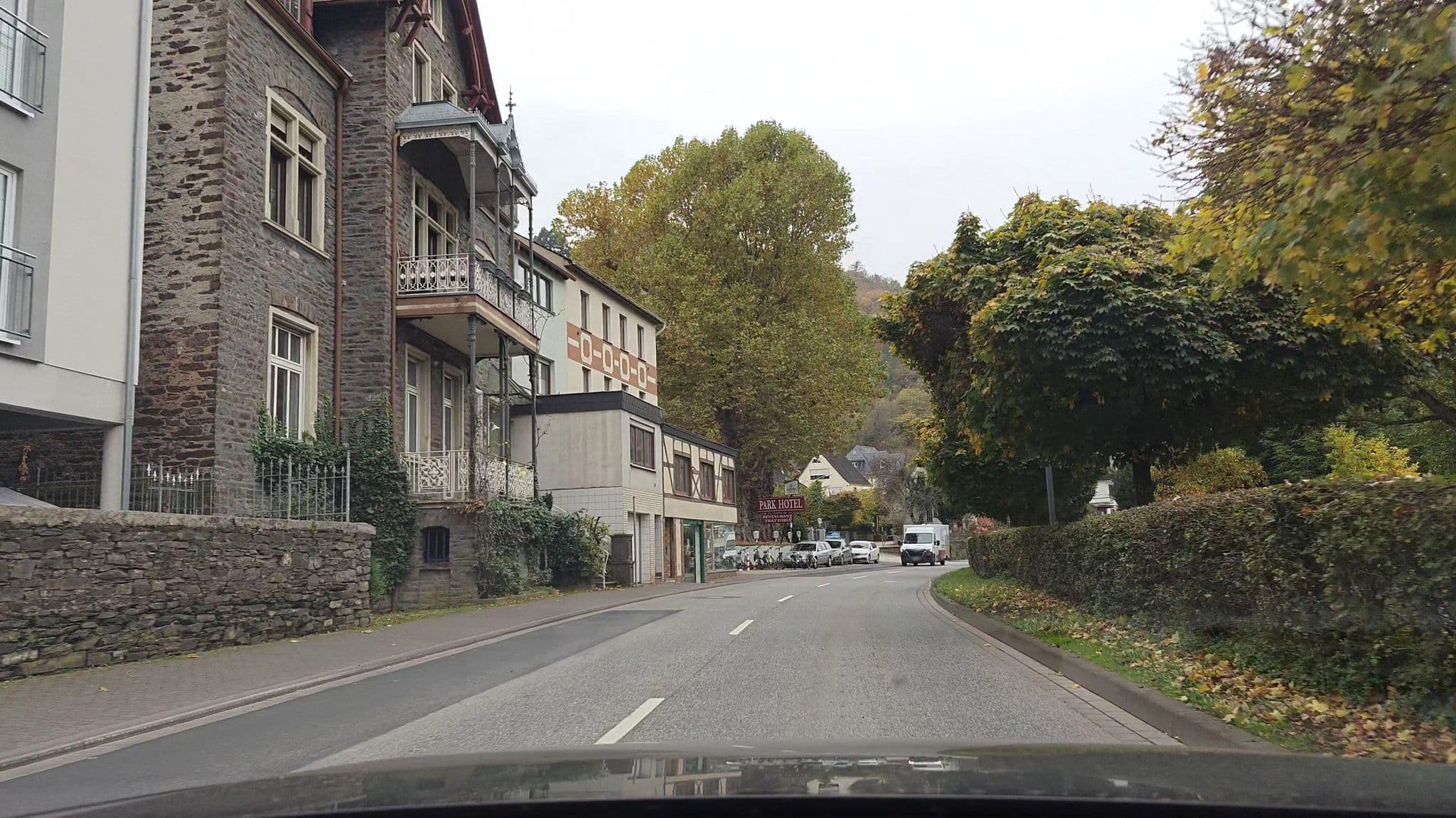 Street view near Aparthotel, Cochem — © amenophis (CC BY-SA · Mapillary)