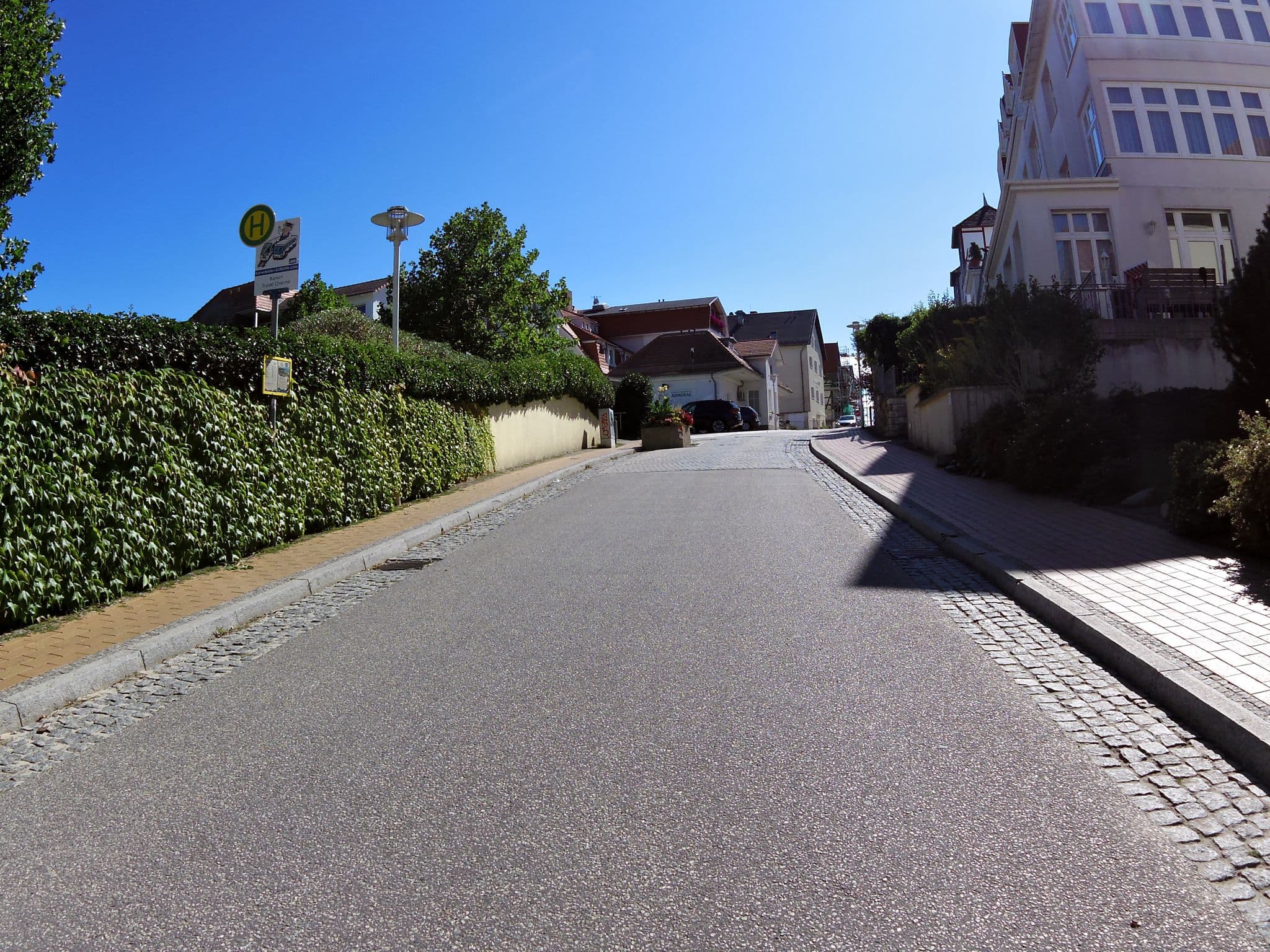 Street view near Antjes Ferienwohnungen, Bansin — © zoegglmeyr (CC BY-SA · Mapillary)