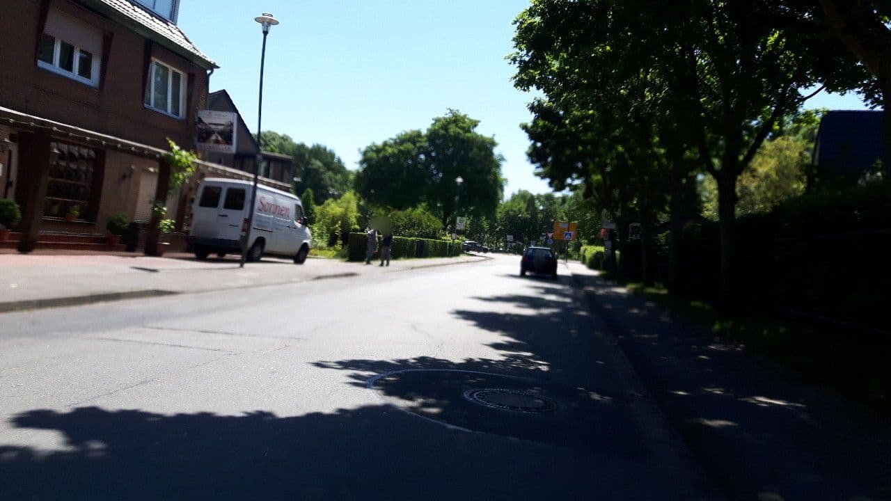 Street view near SONNEN HOTEL garni, Linn — © changchun1 (CC BY-SA · Mapillary)