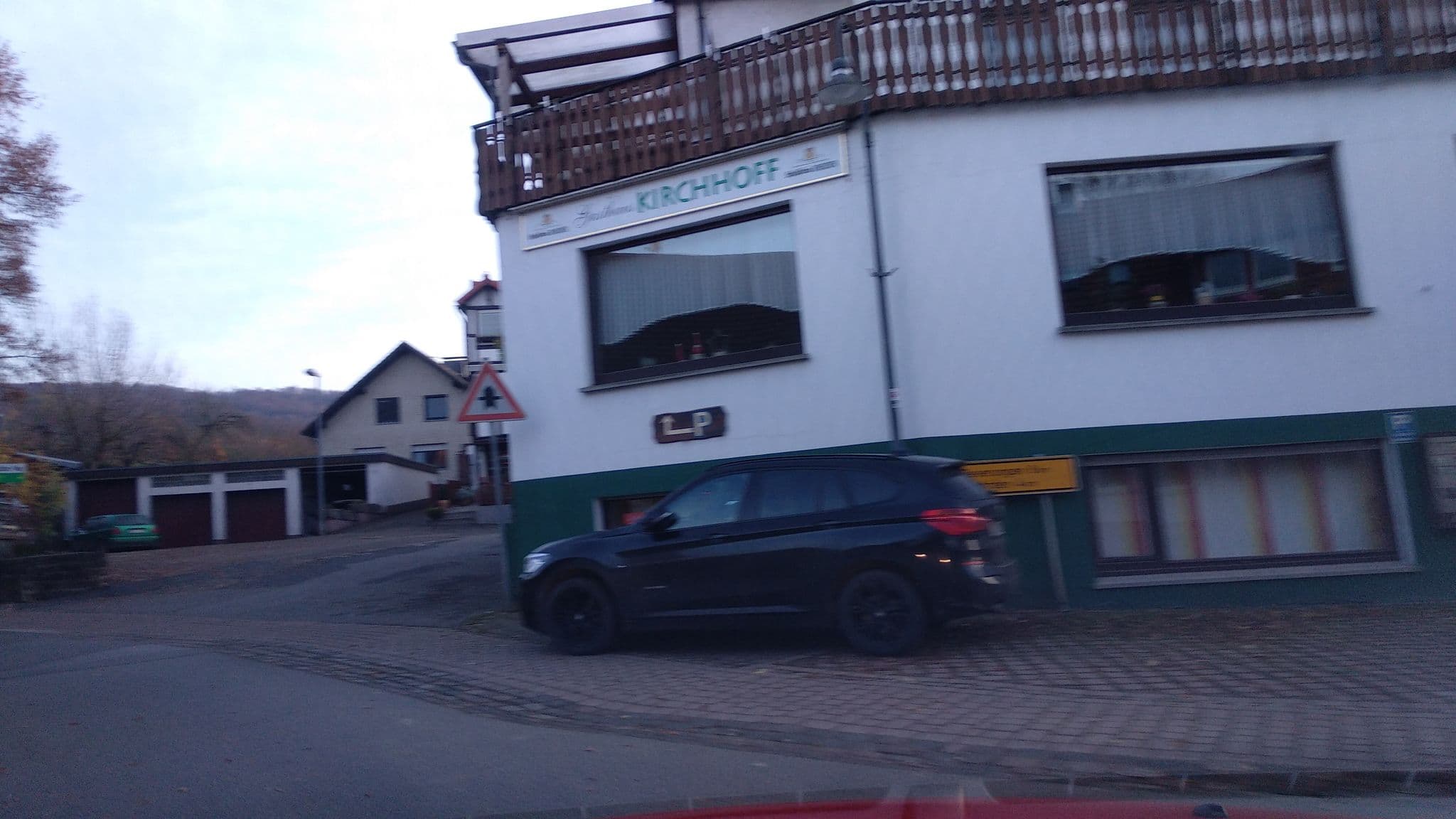 Street view near Gasthaus und Pension Kirchhoff, Beverungen — © steinm (CC BY-SA · Mapillary)
