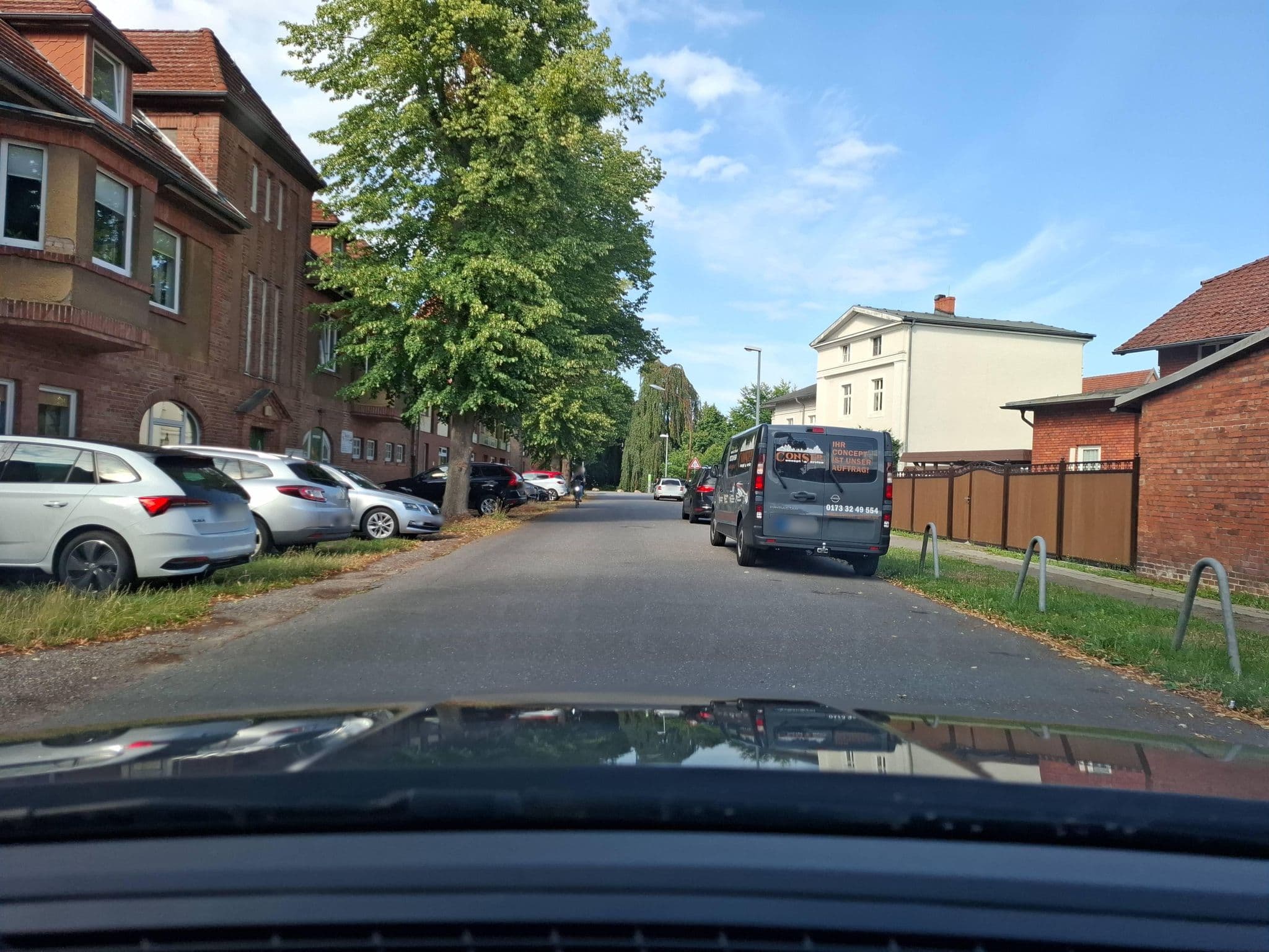 Street view near Landhaus Knötel, Ludwigslust — © Jaschu31311 (CC BY-SA · Mapillary)