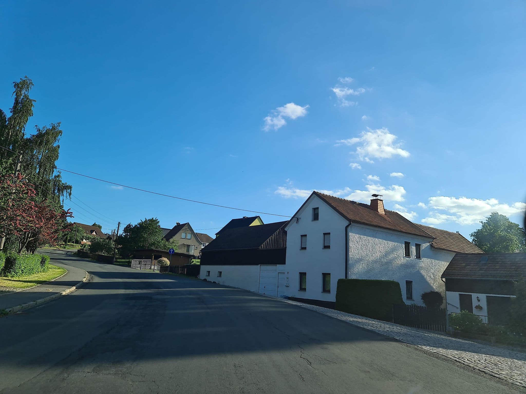 Street view near Ferienwohnung Jana Thum, Weischlitz — © canislupus (CC BY-SA · Mapillary)