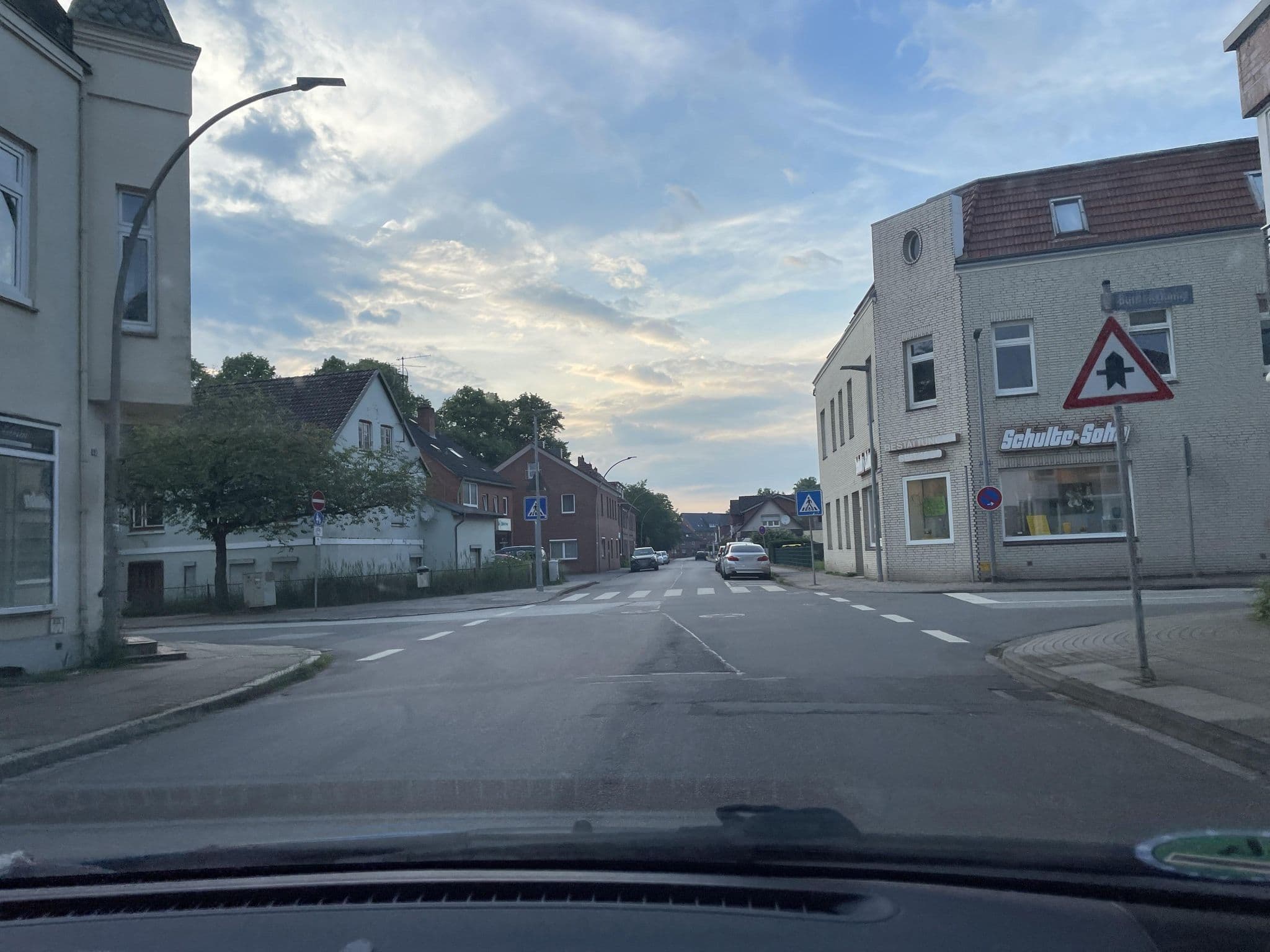Street view near Hausen, Geesthacht — © hotteliene (CC BY-SA · Mapillary)