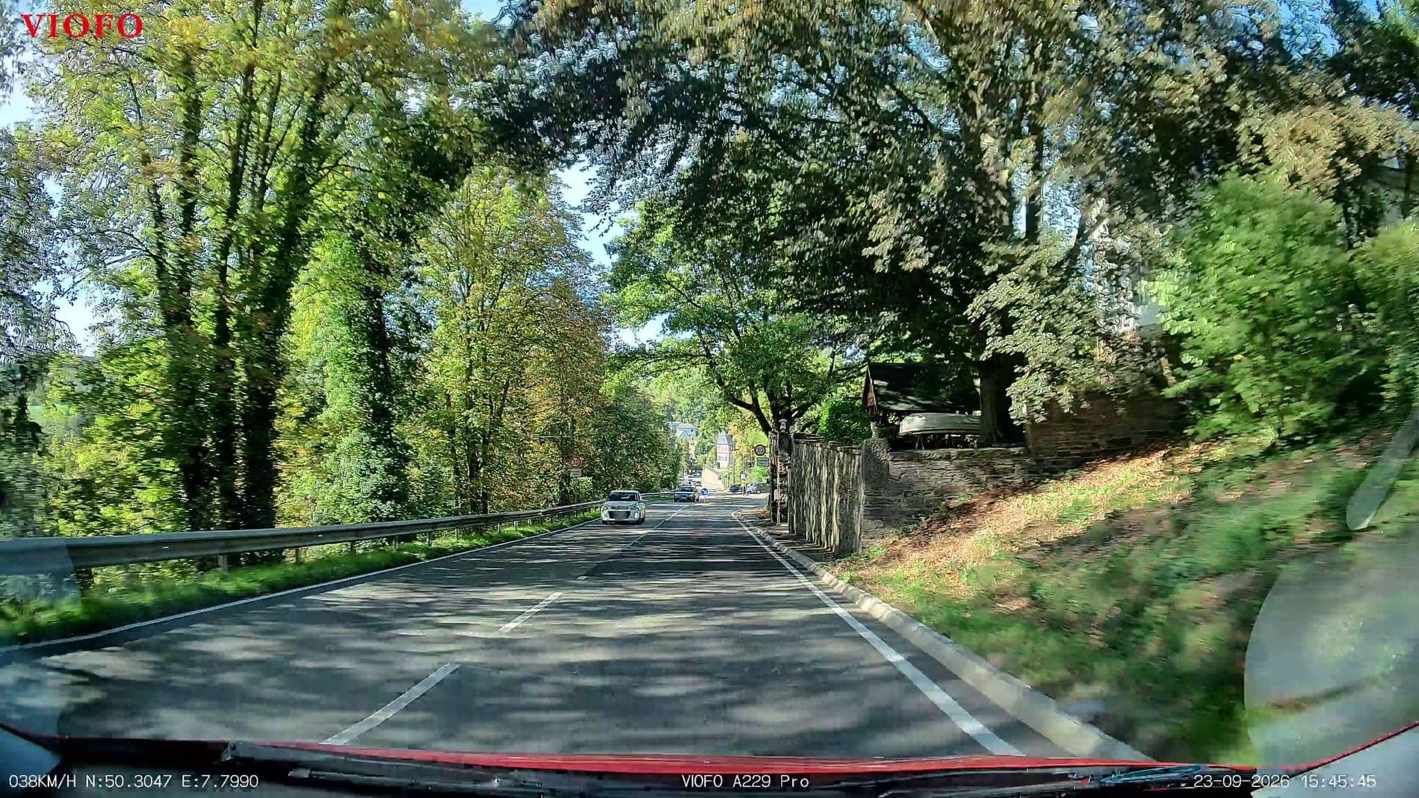 Street view near Ferienwohnungen Villa Berggarten, Nassau — © Javensf (CC BY-SA · Mapillary)