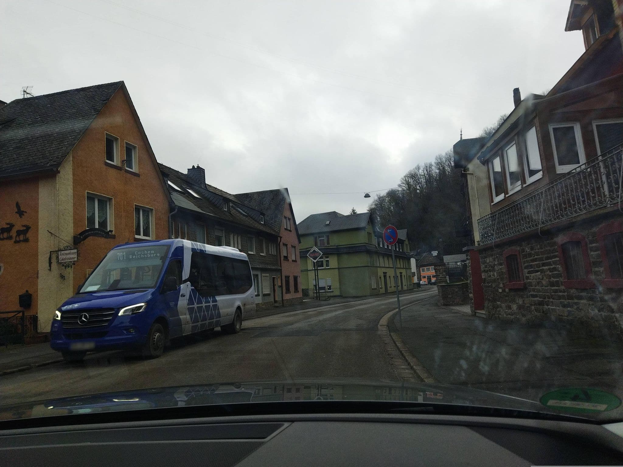 Street view near Haus Fingerhut, Cochem — © changchun1 (CC BY-SA · Mapillary)