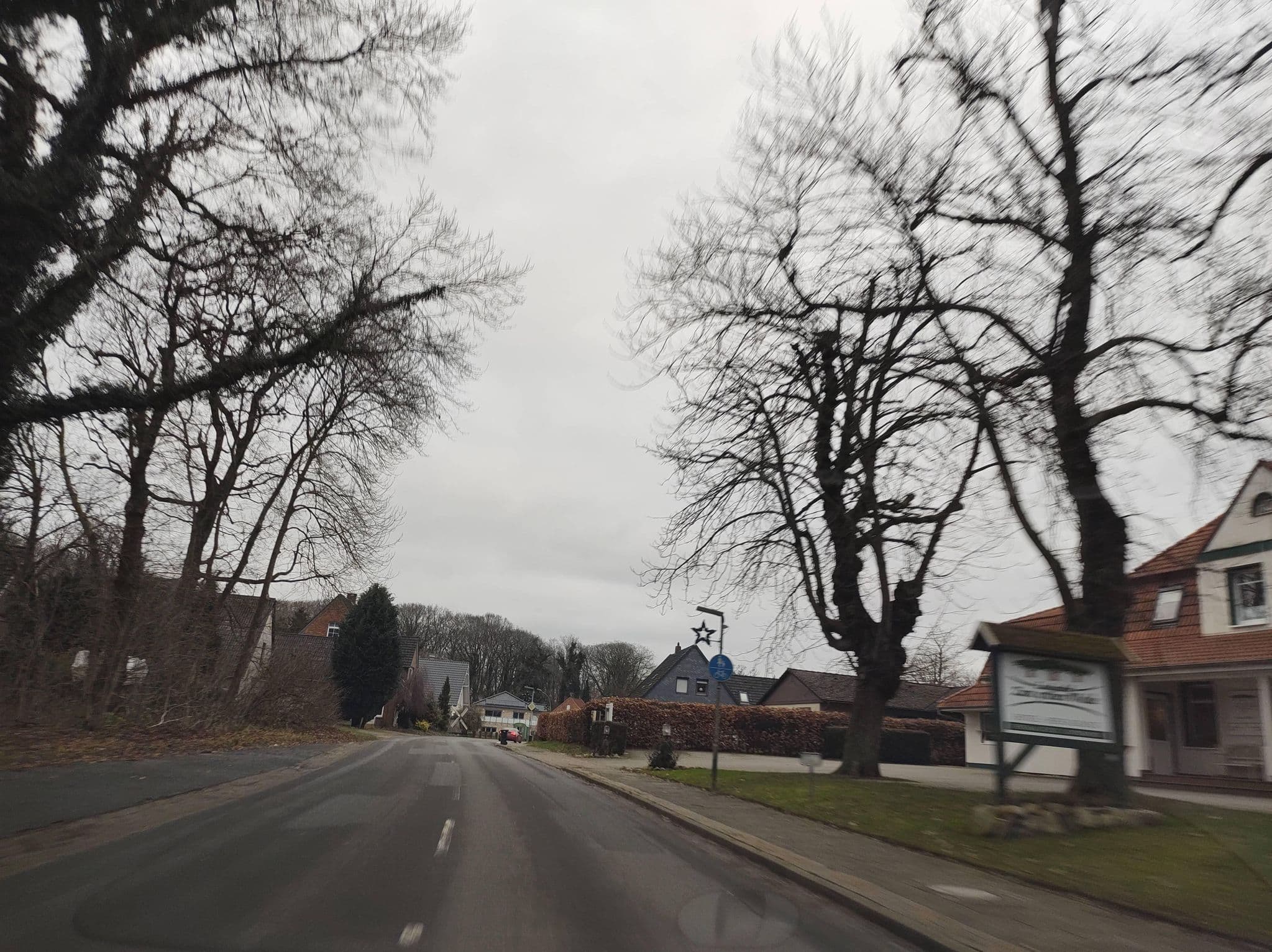 Street view near Zum grünen Walde, Nordholz — © thetornado76 (CC BY-SA · Mapillary)