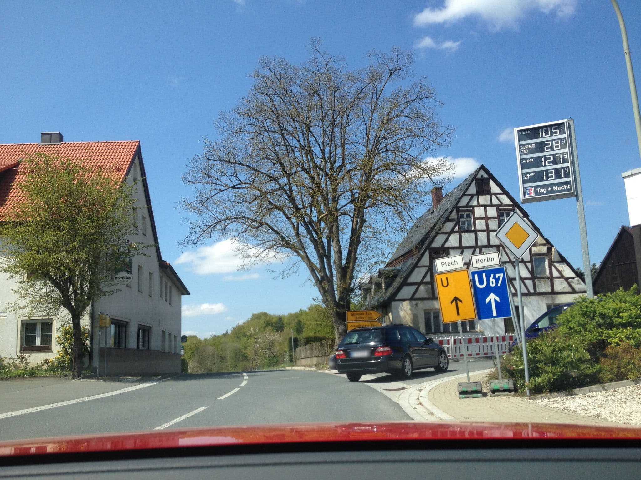 Street view near Schermshöhe, Simmelsdorf — © geo (CC BY-SA · Mapillary)