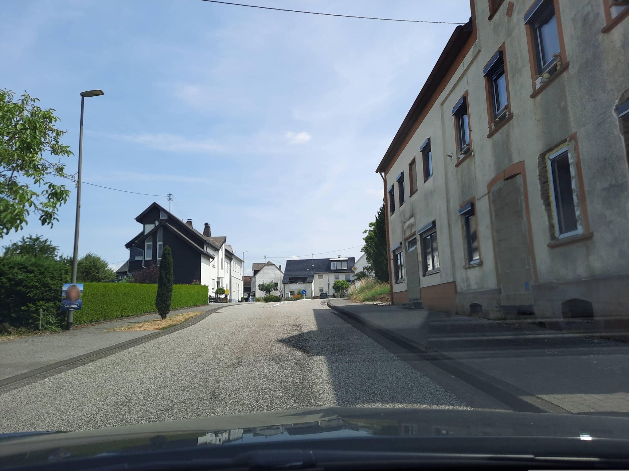 Street view near Alte Schmiede Ferienhaus, Lutzerath — © Lowiekse (CC BY-SA · Mapillary)
