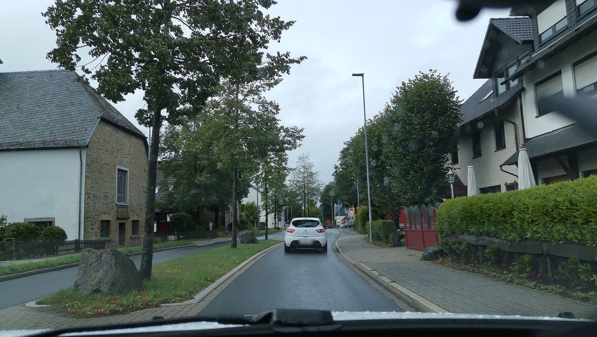 Street view near Gasthof Zur Post, Breckerfeld — © thoschi (CC BY-SA · Mapillary)