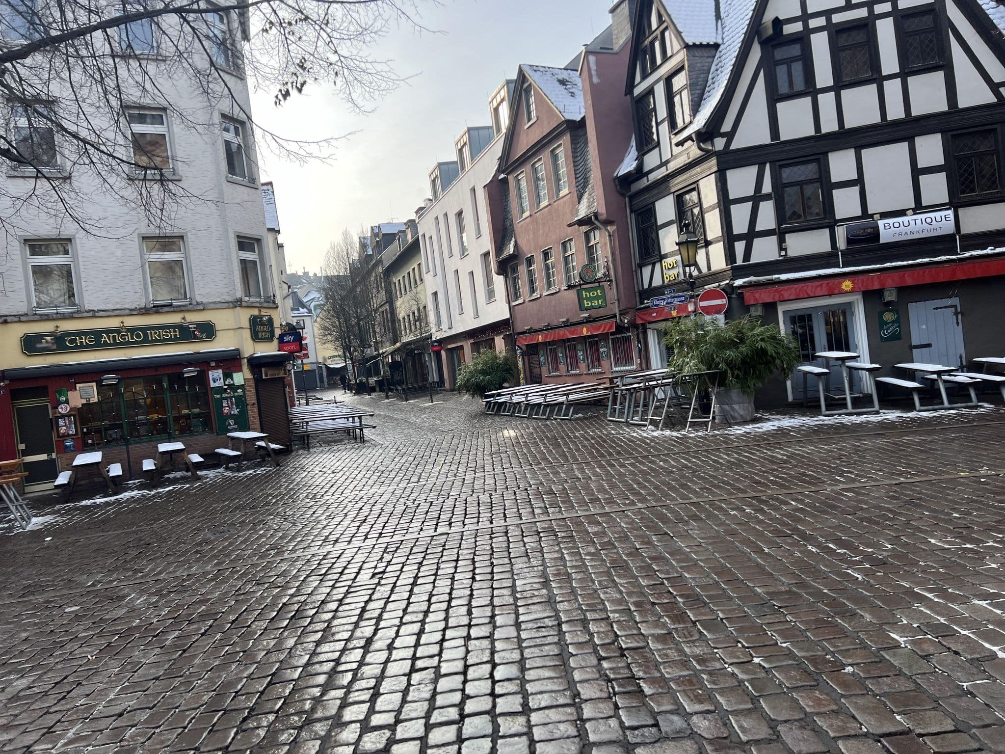 Street view near Libertine Lindenberg, Frankfurt am Main